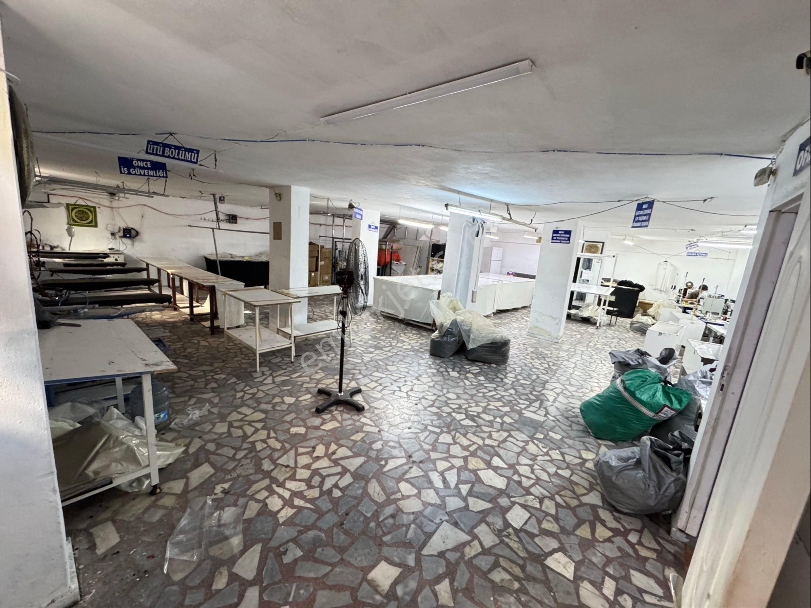 Zaferyapıdan Satılık Caddecephe Dükkan Giriş+yarıbodrum 2dükkan 370m2 İstanbul Sultangazi 50.yılmhde - Görsel 19