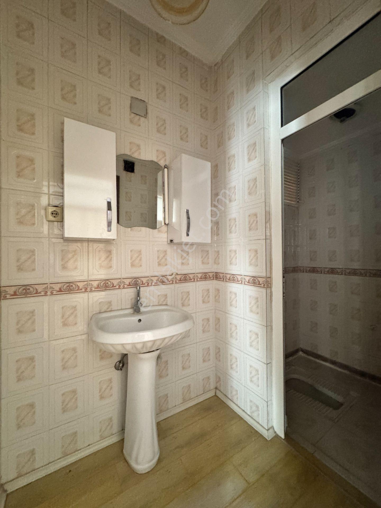 Babil Emlaktan Kiralık Beşevlerde Cadde Üzeri 3+1 Geniş Daire - Görsel 7