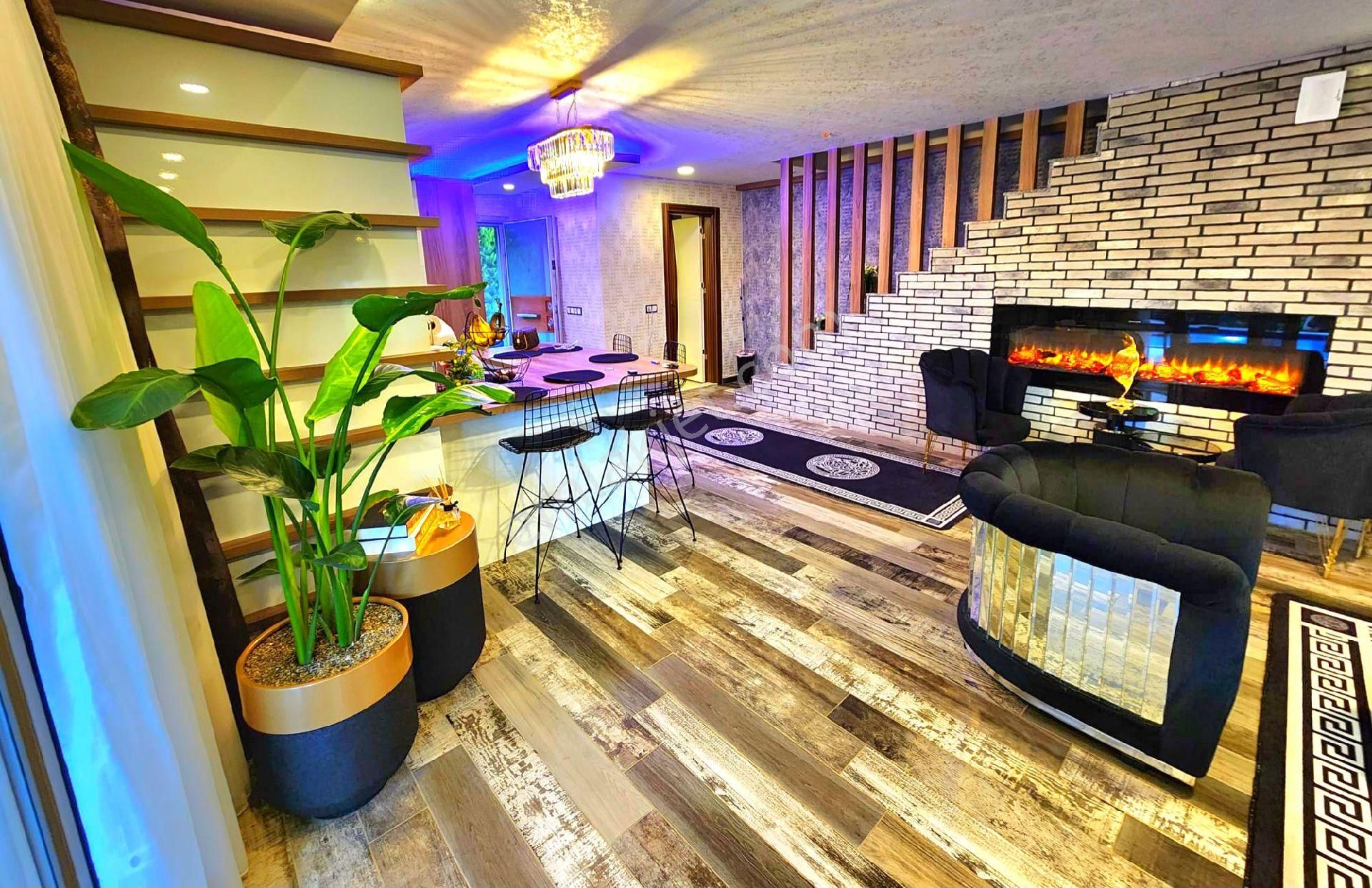 Kuşadasında Plaja Ve Büyük Avm'ye Yakın Özel Havuzlu Ful Eşyalı Tek Müstakil Bahçeli Villa - Görsel 22