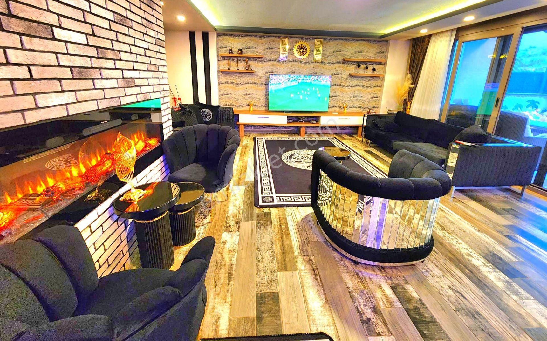 Kuşadasında Plaja Ve Büyük Avm'ye Yakın Özel Havuzlu Ful Eşyalı Tek Müstakil Bahçeli Villa - Görsel 33