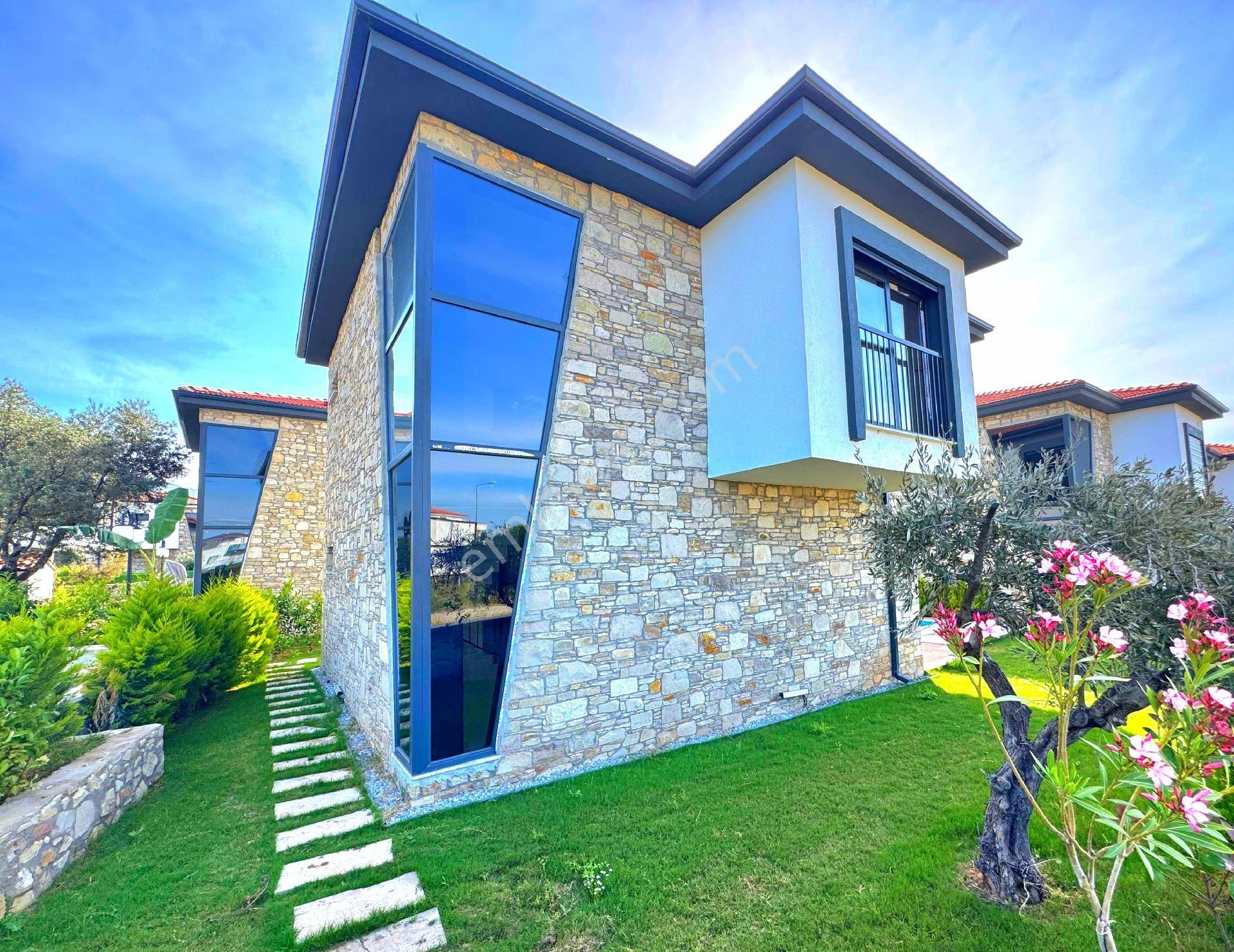 Davutlarda Özel Havuzlu Tek Müstakil Sıfır Villa - Görsel 4