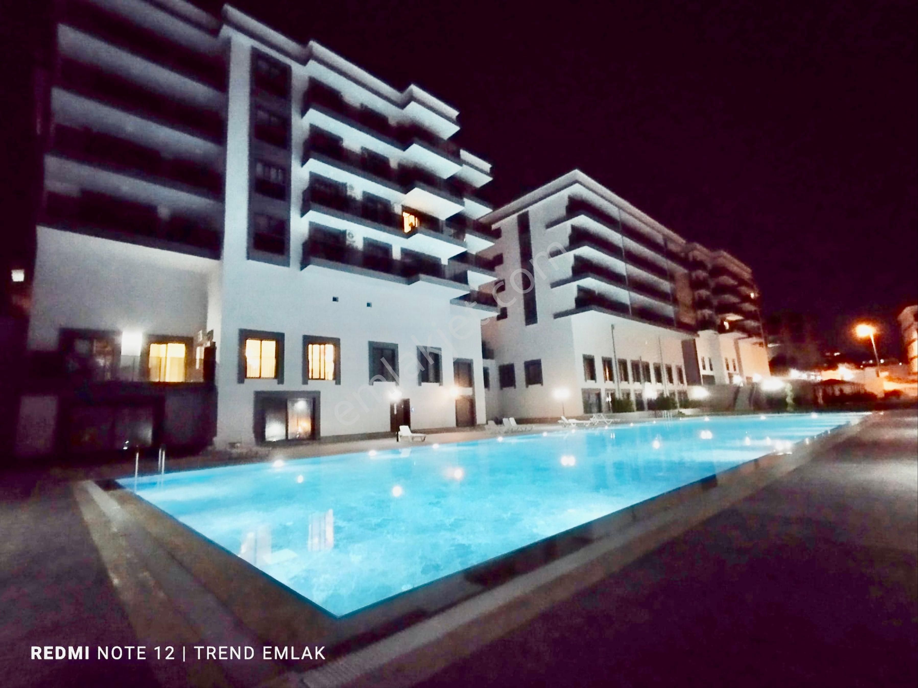 Şehir Merkezinde 2+1 Sıfır Arakat Havuz Manzaralı Daireler - Görsel 9