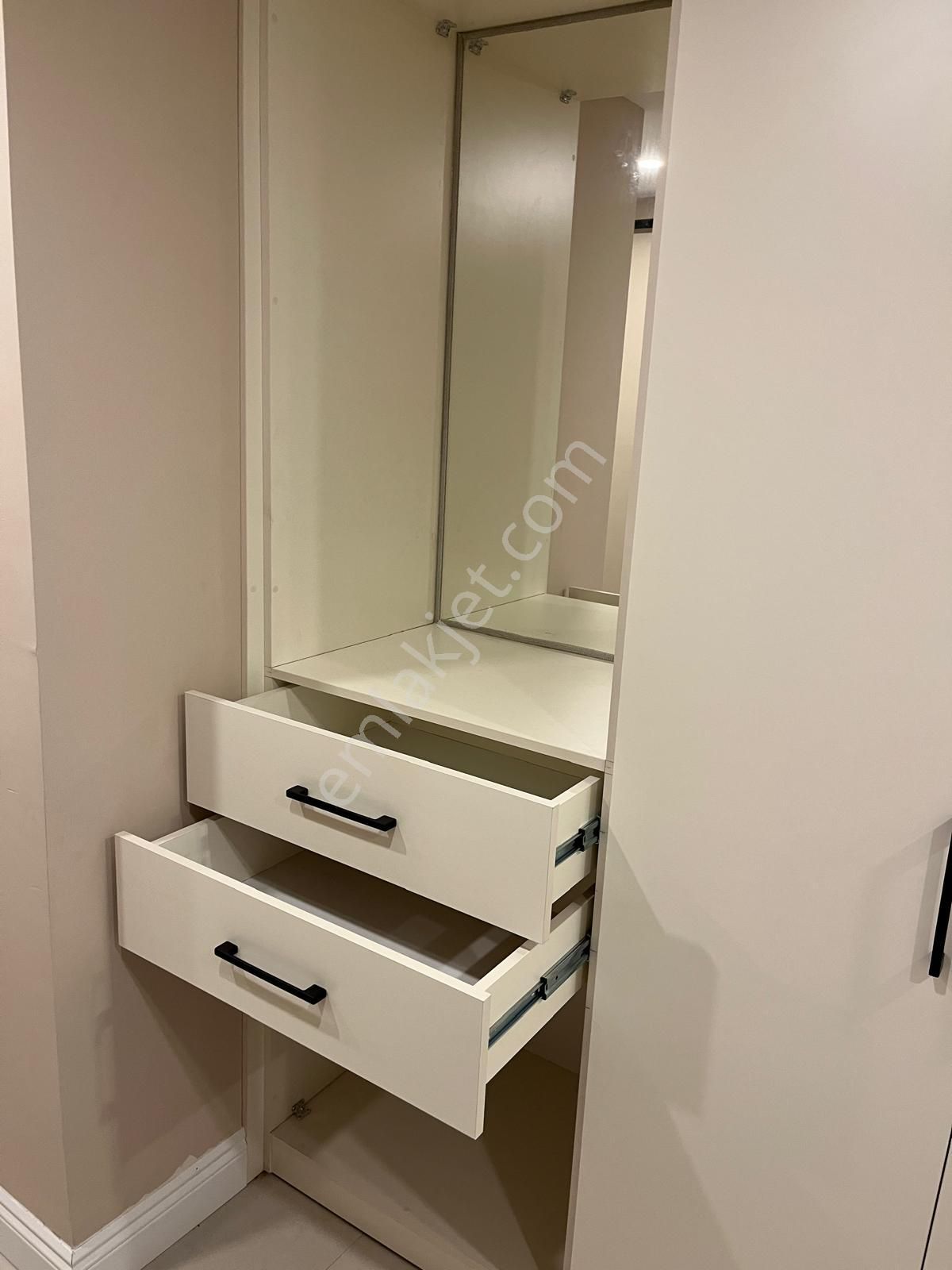 Çengelköy Çamlıktepe 'de Geniş 3+1 Kiralık Daire - Görsel 9