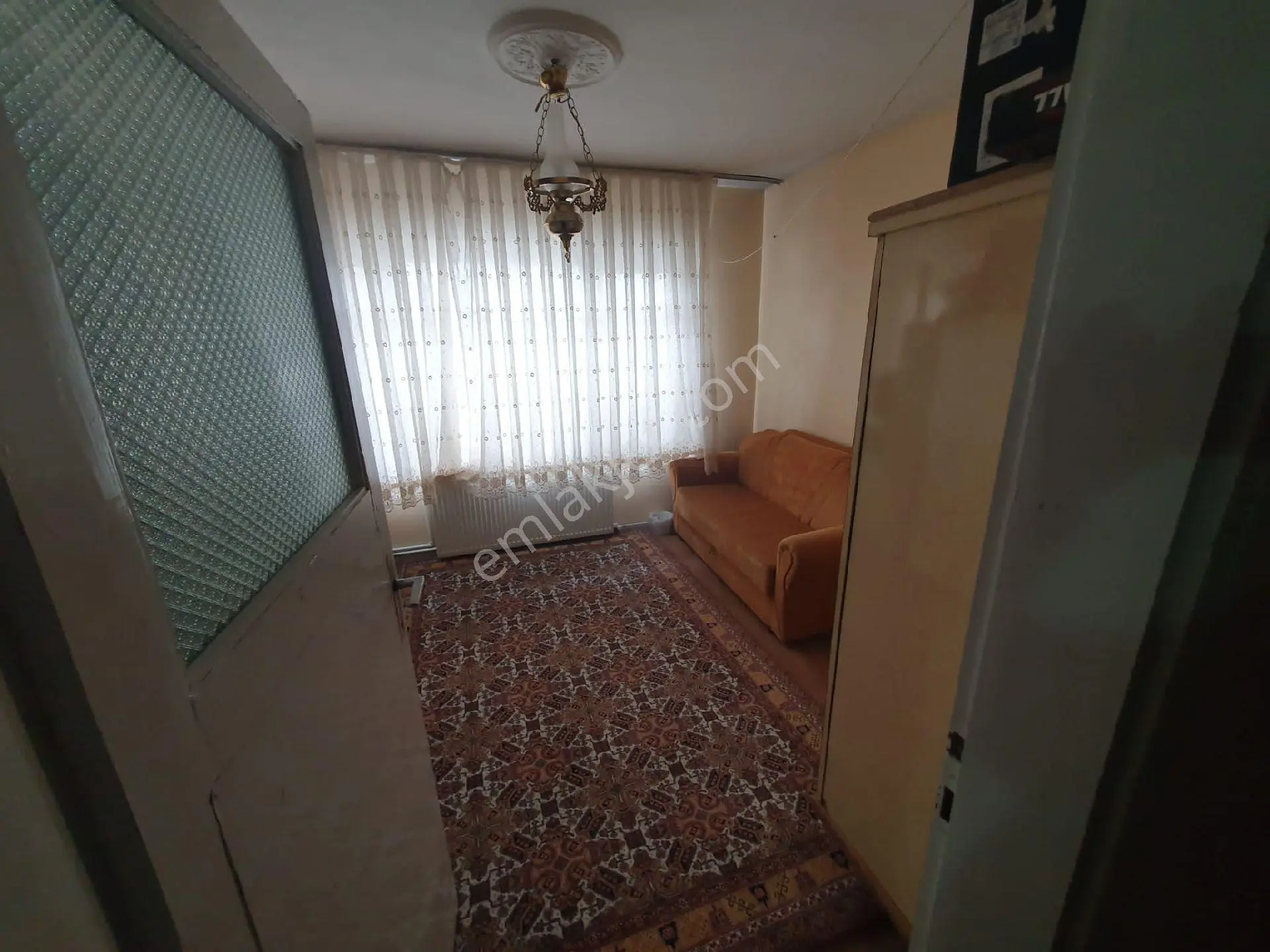 Yukarı Köşk Mahallesinde Eşyalı Kiralık 2+1 Daire - Görsel 4