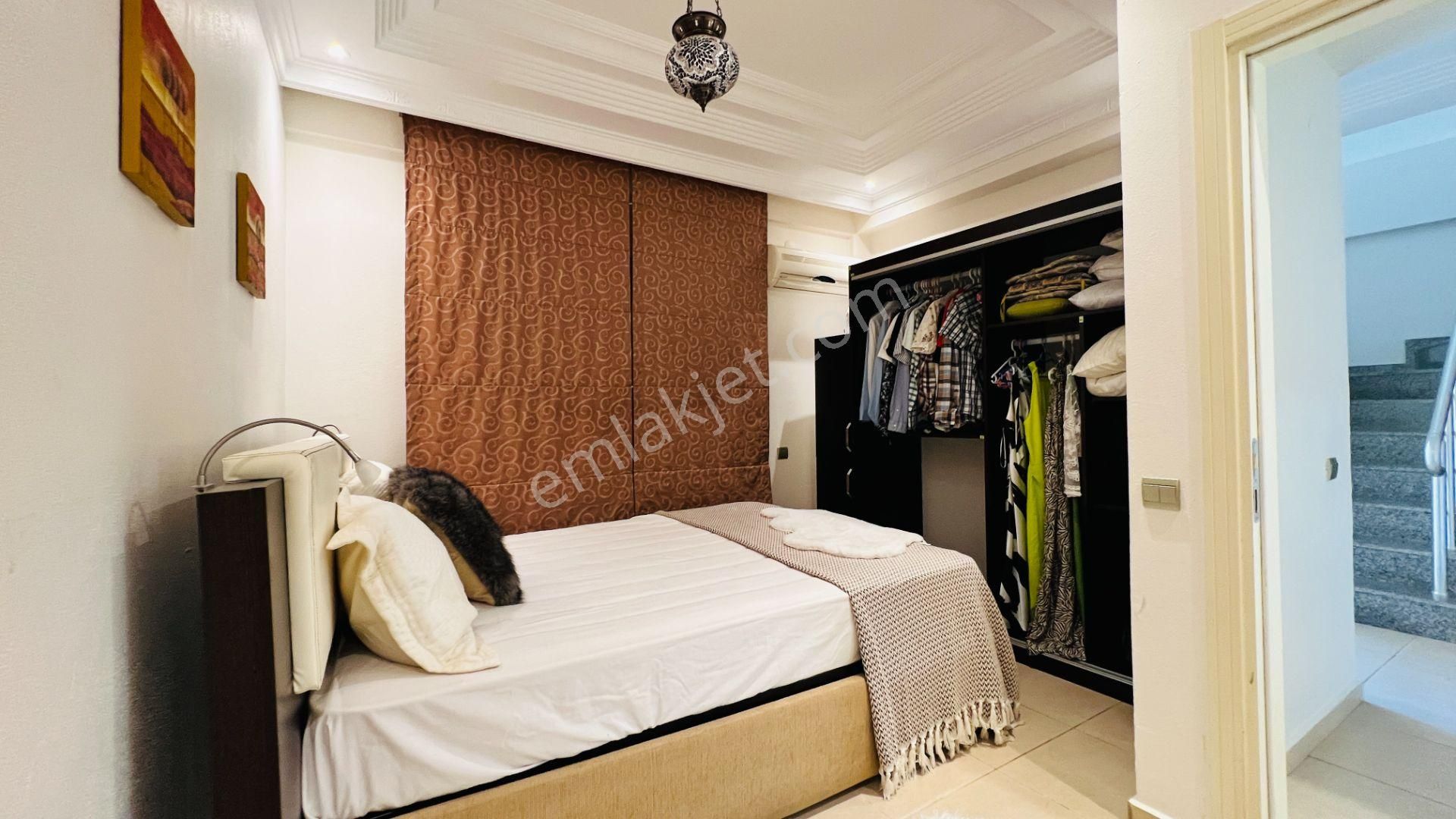 Kemer Merkezde Muhteşem Konumda Satılık 4+1 Dubleks Daire - Görsel 13