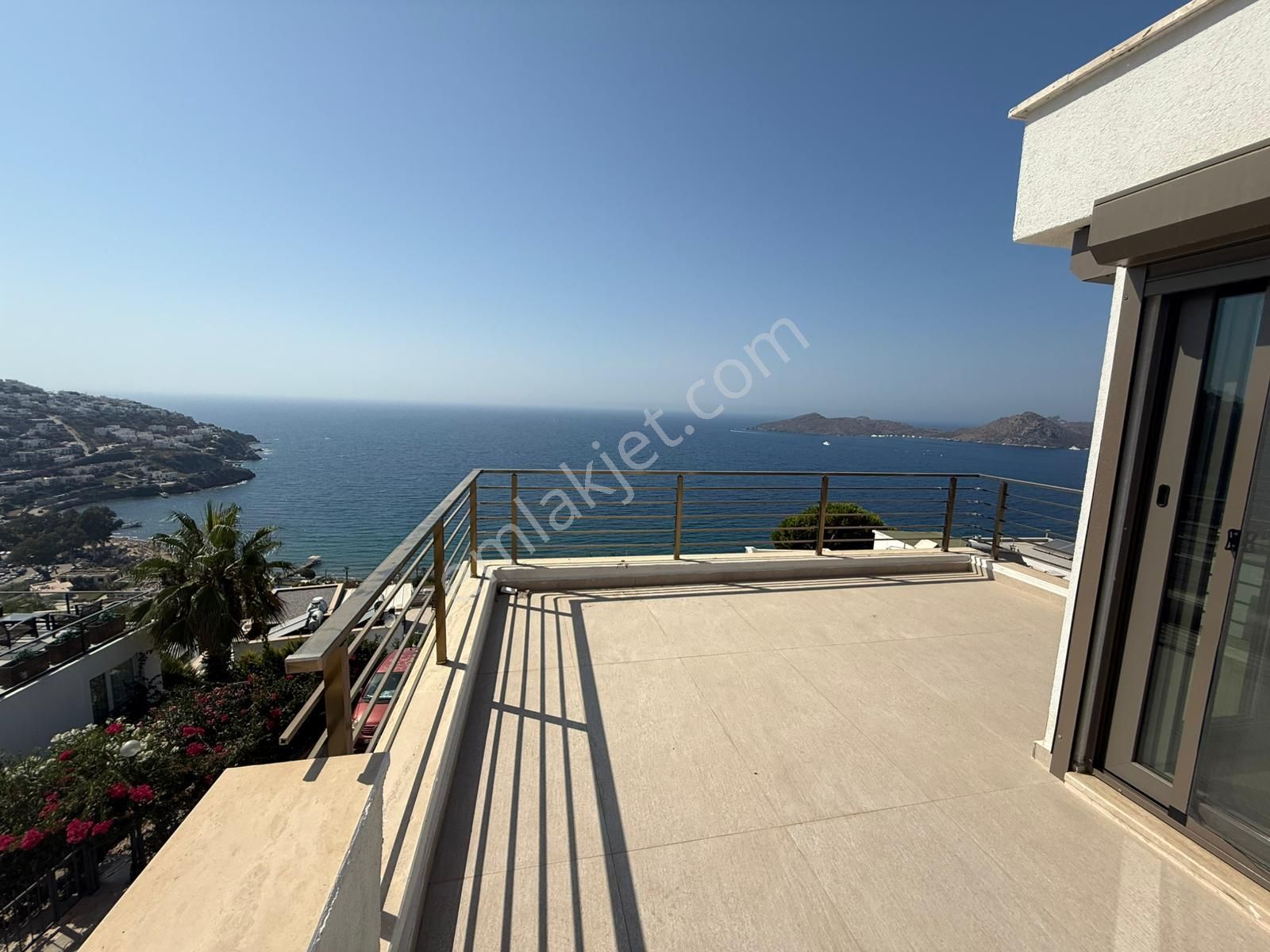 Geriş Mah. Yamaç Evler Sitesinde Full Deniz Manzaralı 4+1 Villa - Görsel 11