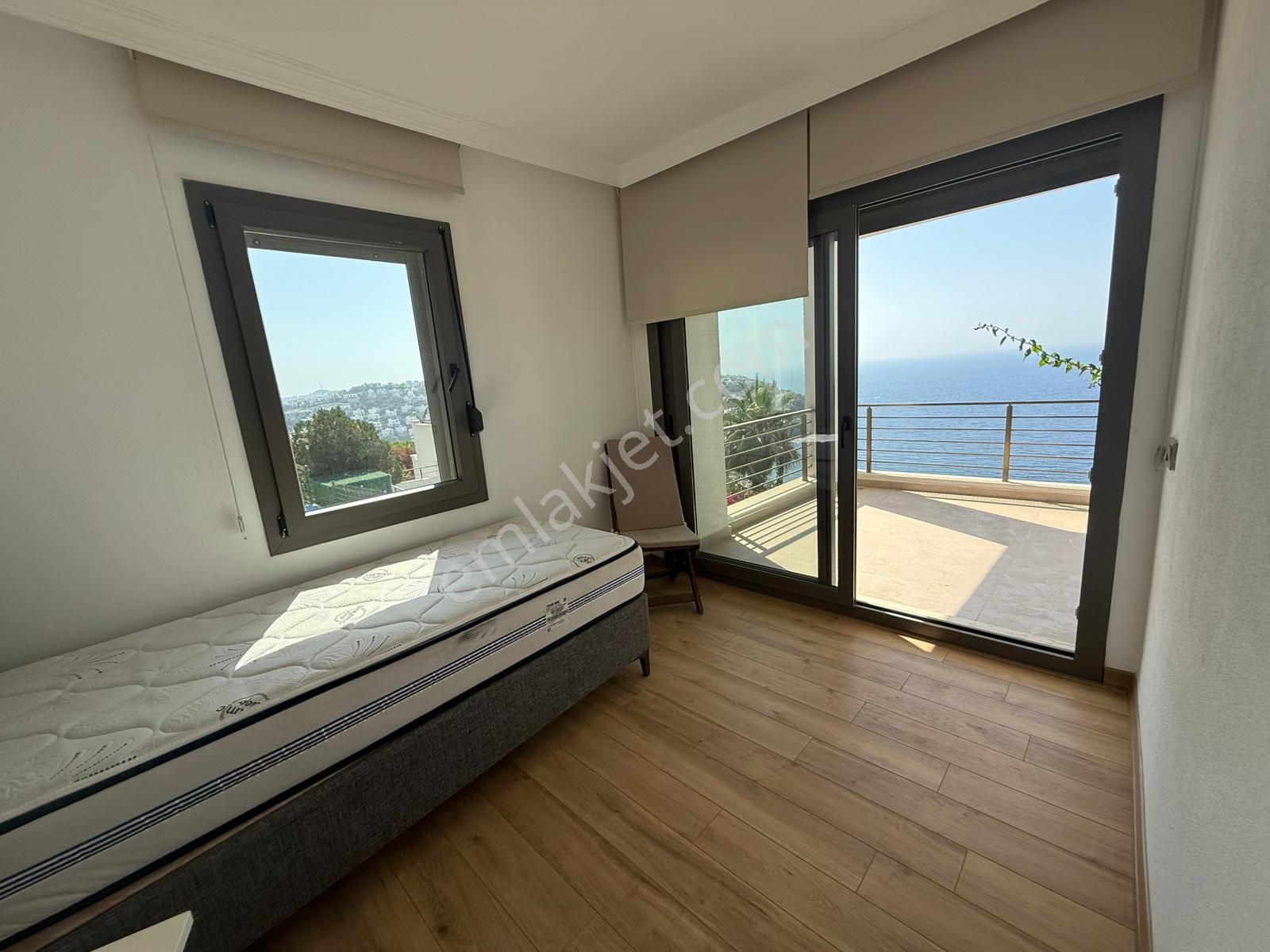 Geriş Mah. Yamaç Evler Sitesinde Full Deniz Manzaralı 4+1 Villa - Görsel 9