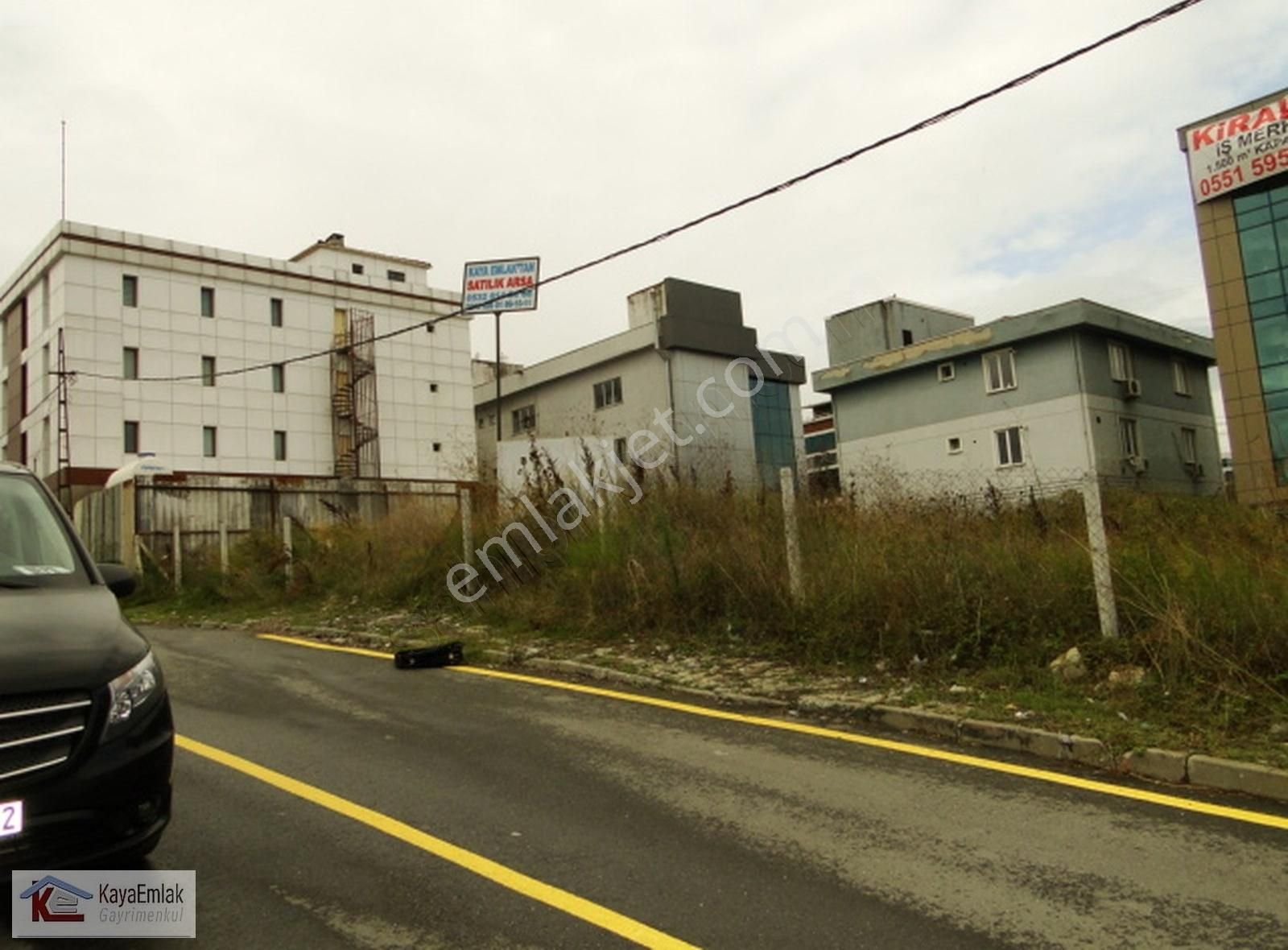 Şerifali'de Tem'e Cepheli Satılık 900 M2 Arsa - Görsel 4