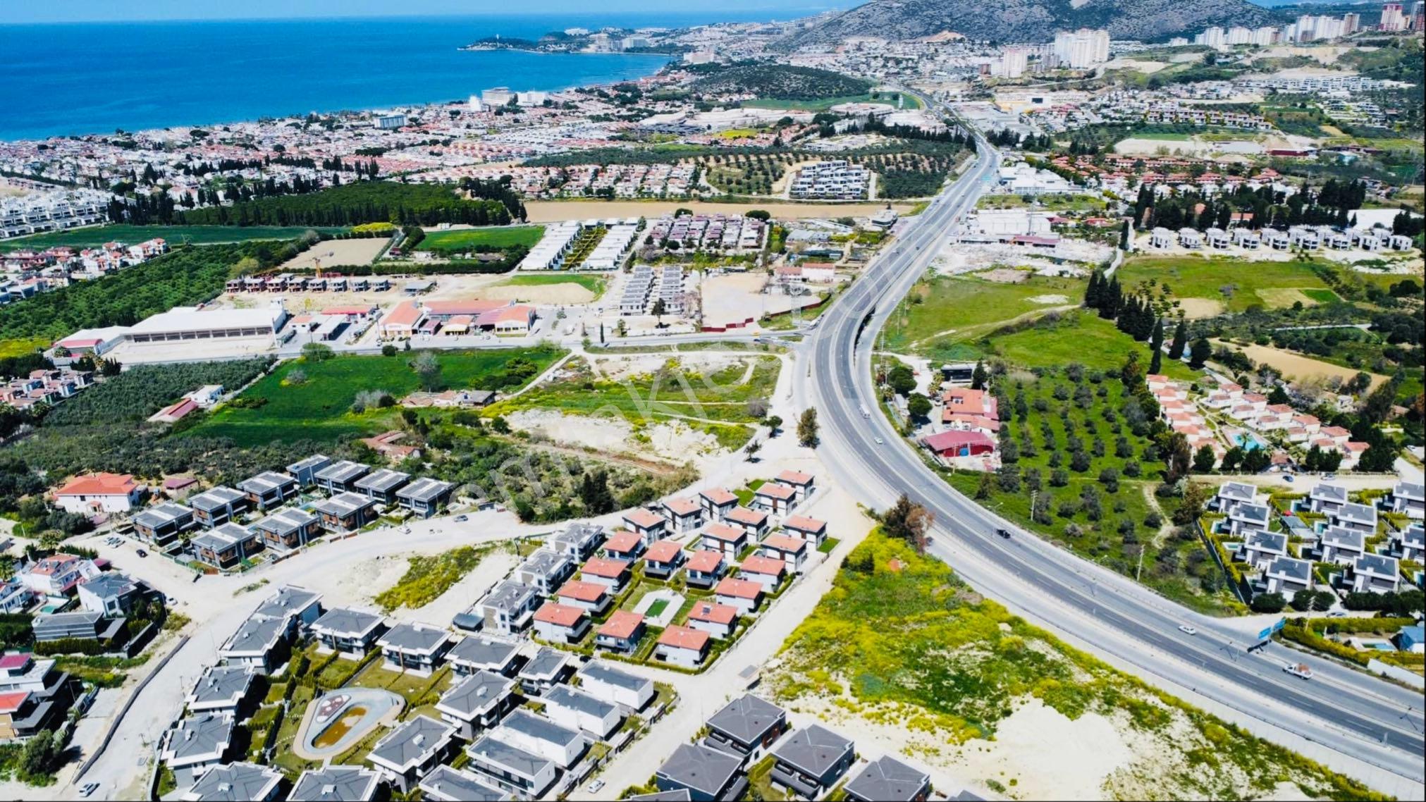 Karaova Bölgesin’de Özel Havuzlu Villa Avm’ye 1 Km Uzaklıkta - Görsel 23