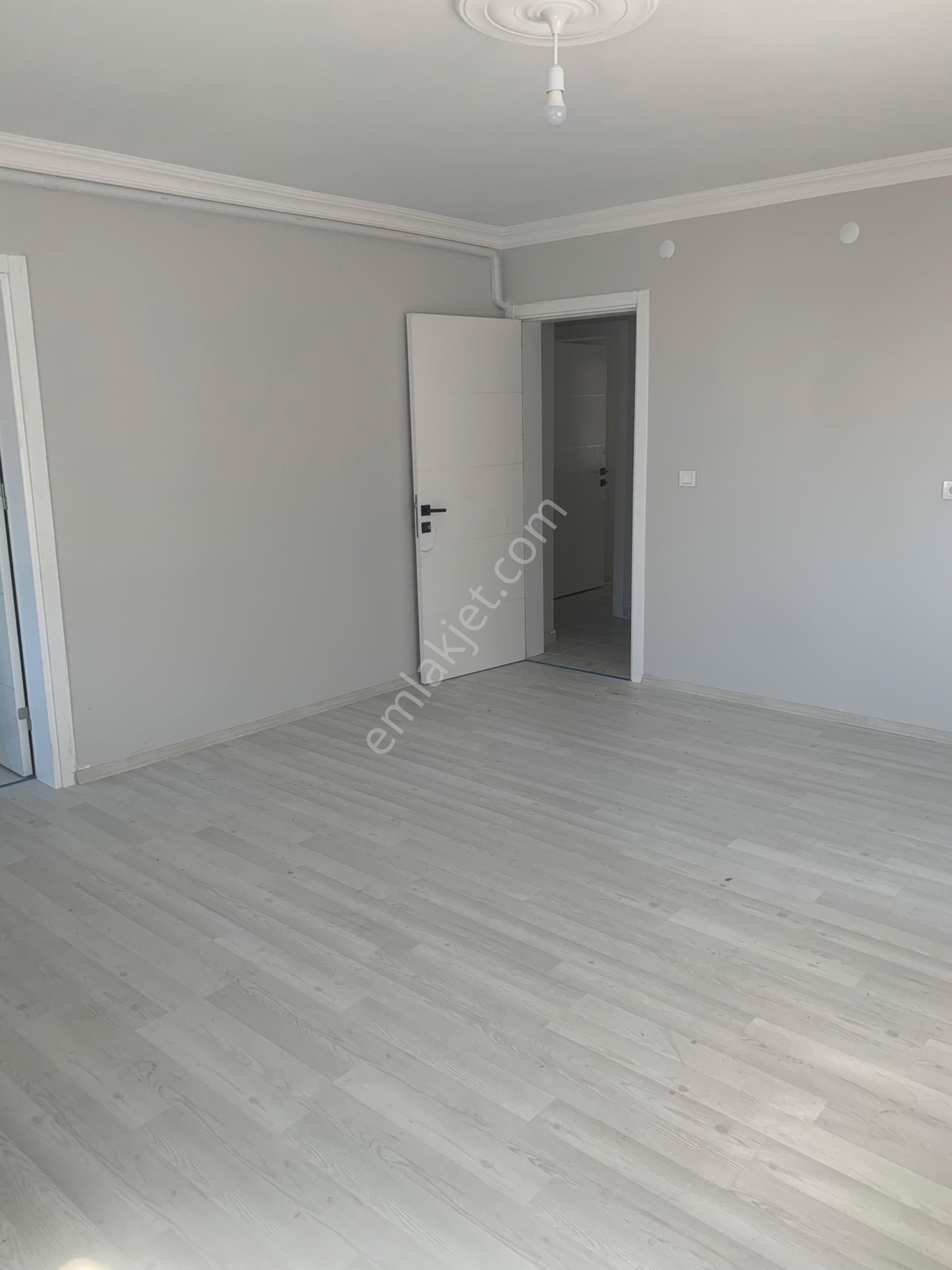 Kovukdere Canlar İlkokulu Karşısı