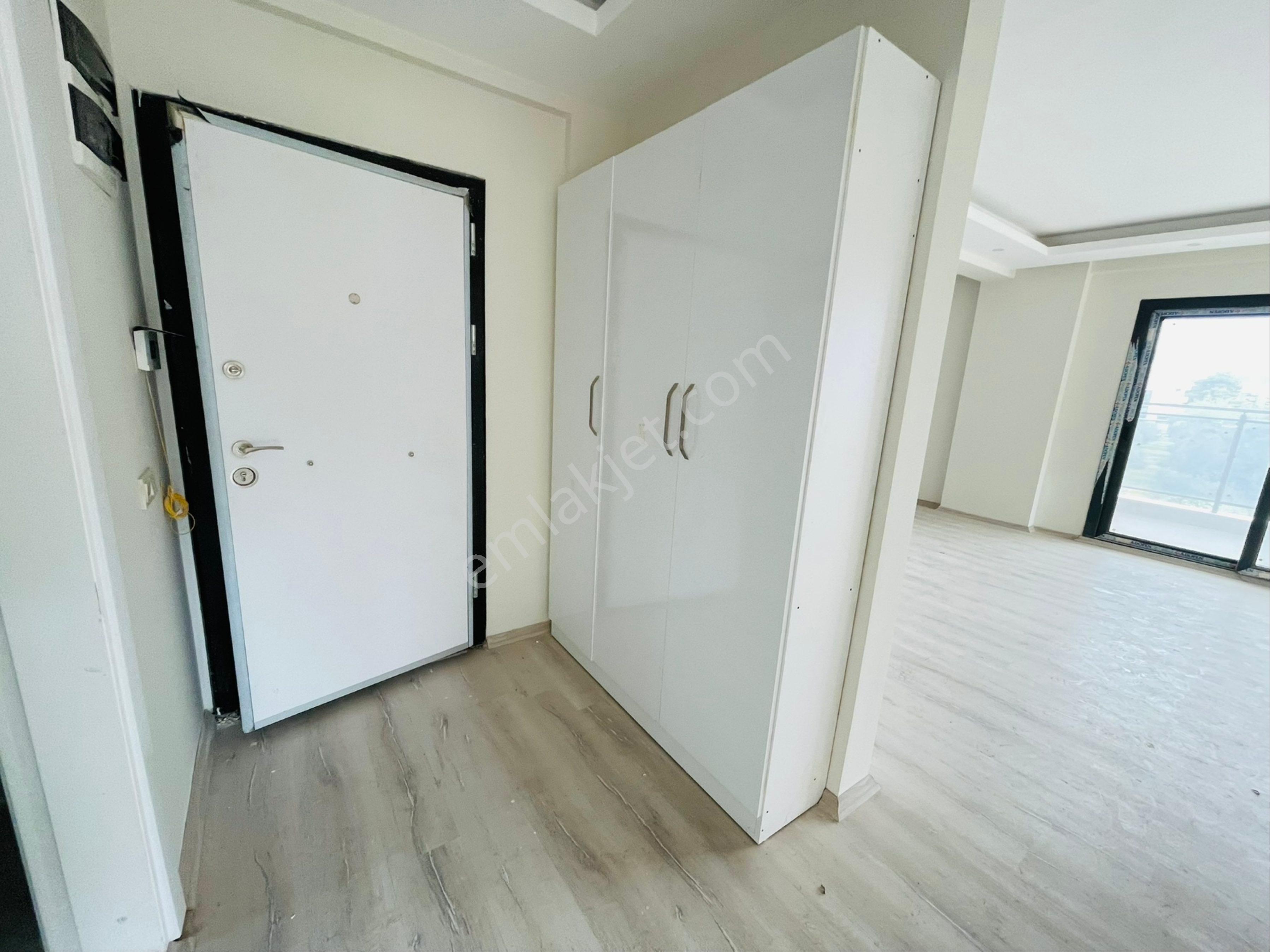 Davutlar Merkezde Havuzlu Sitede Geniş 2+1 Daire - Görsel 15