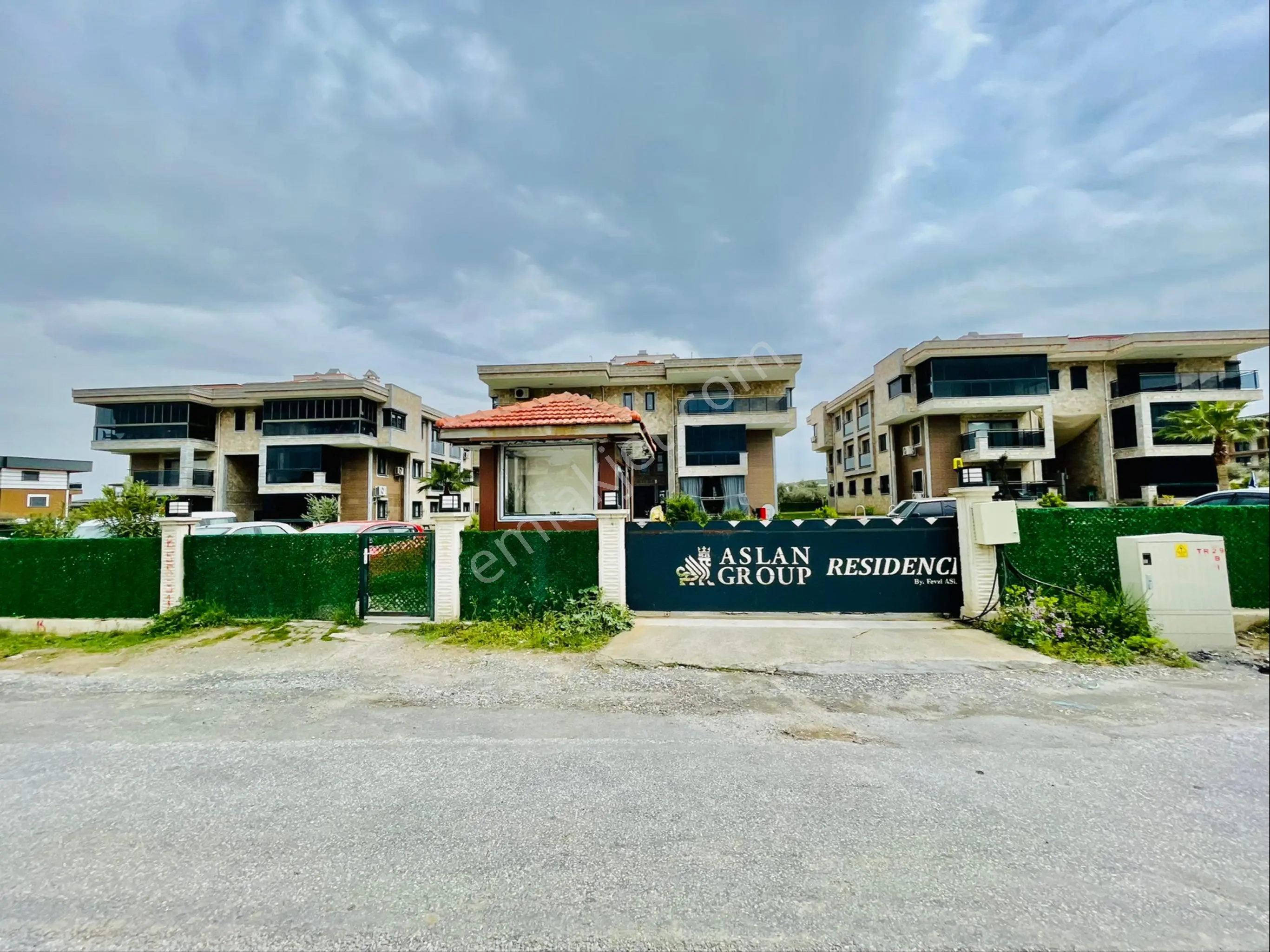 Davutlar Merkezde Havuzlu Sitede Geniş 2+1 Daire - Görsel 5