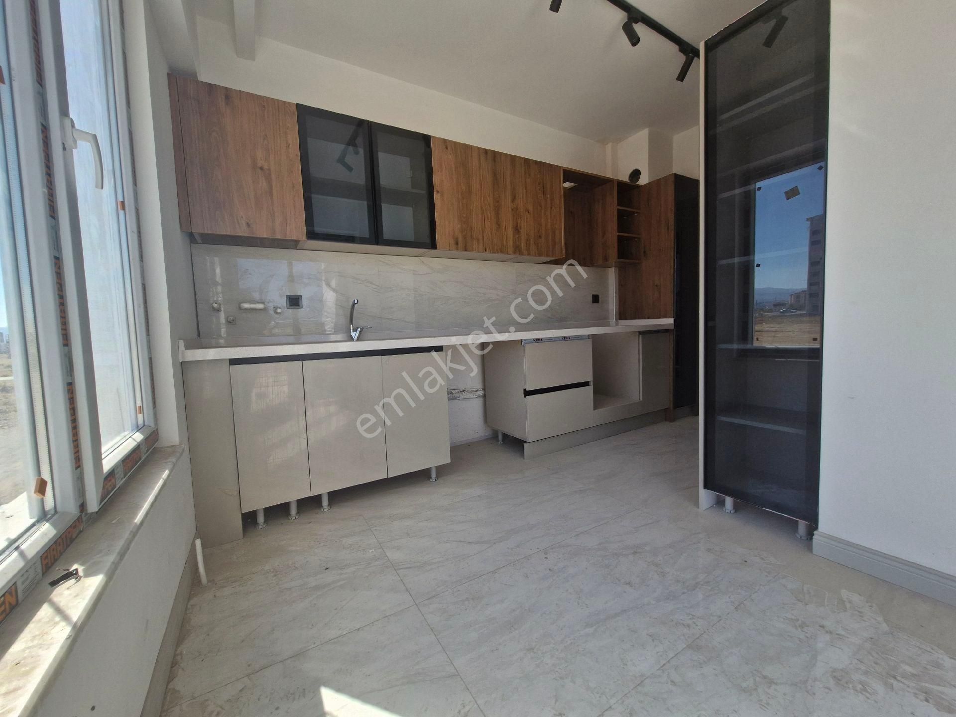 Mimsin Şirintepe Mahallesinde Satılık 2,5 +1