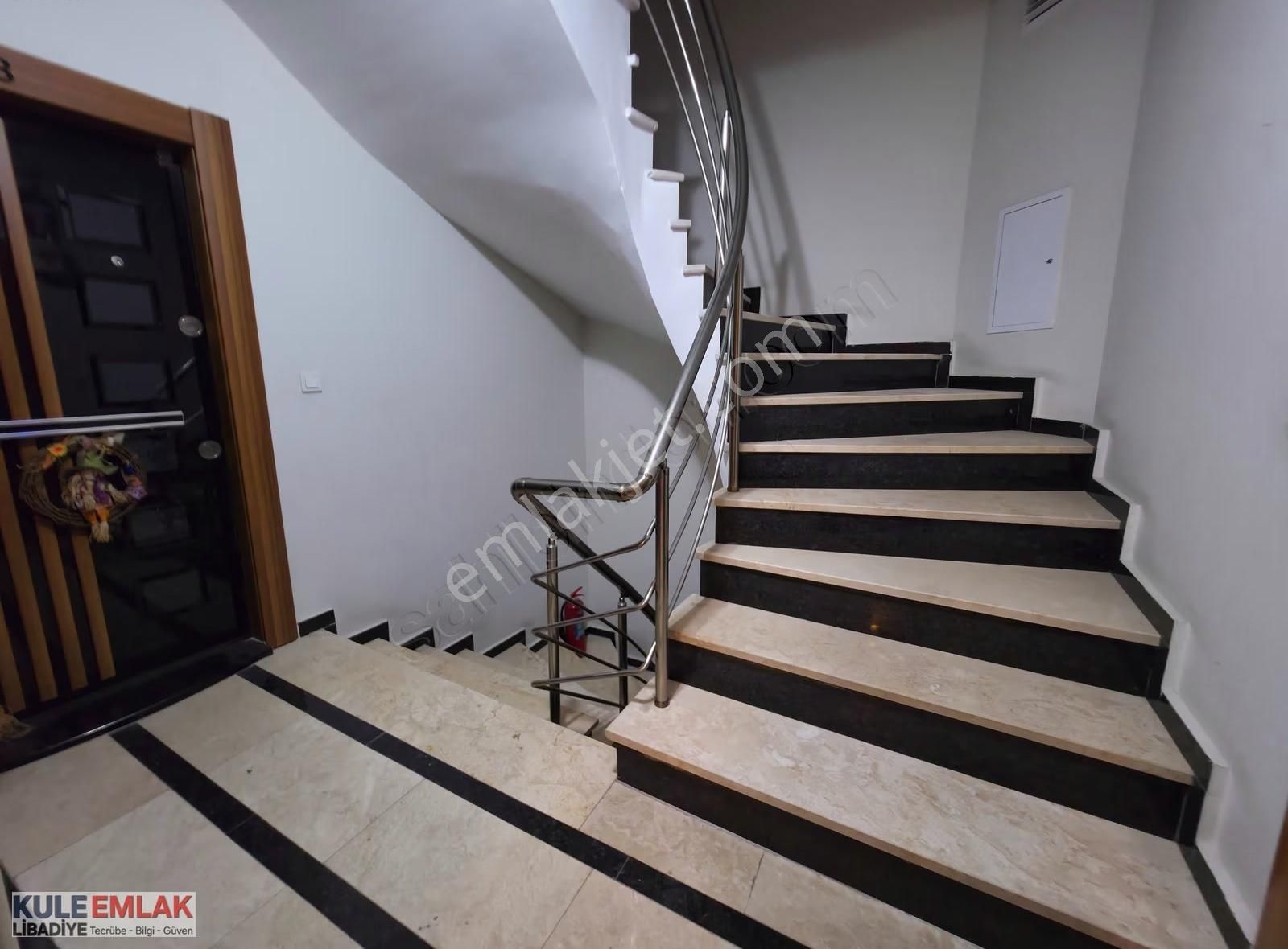 Üsküdar'ın Kalbinde Sessiz Ve Merkezi Lokasyonda 3+1 Bahçe Katı - Görsel 26