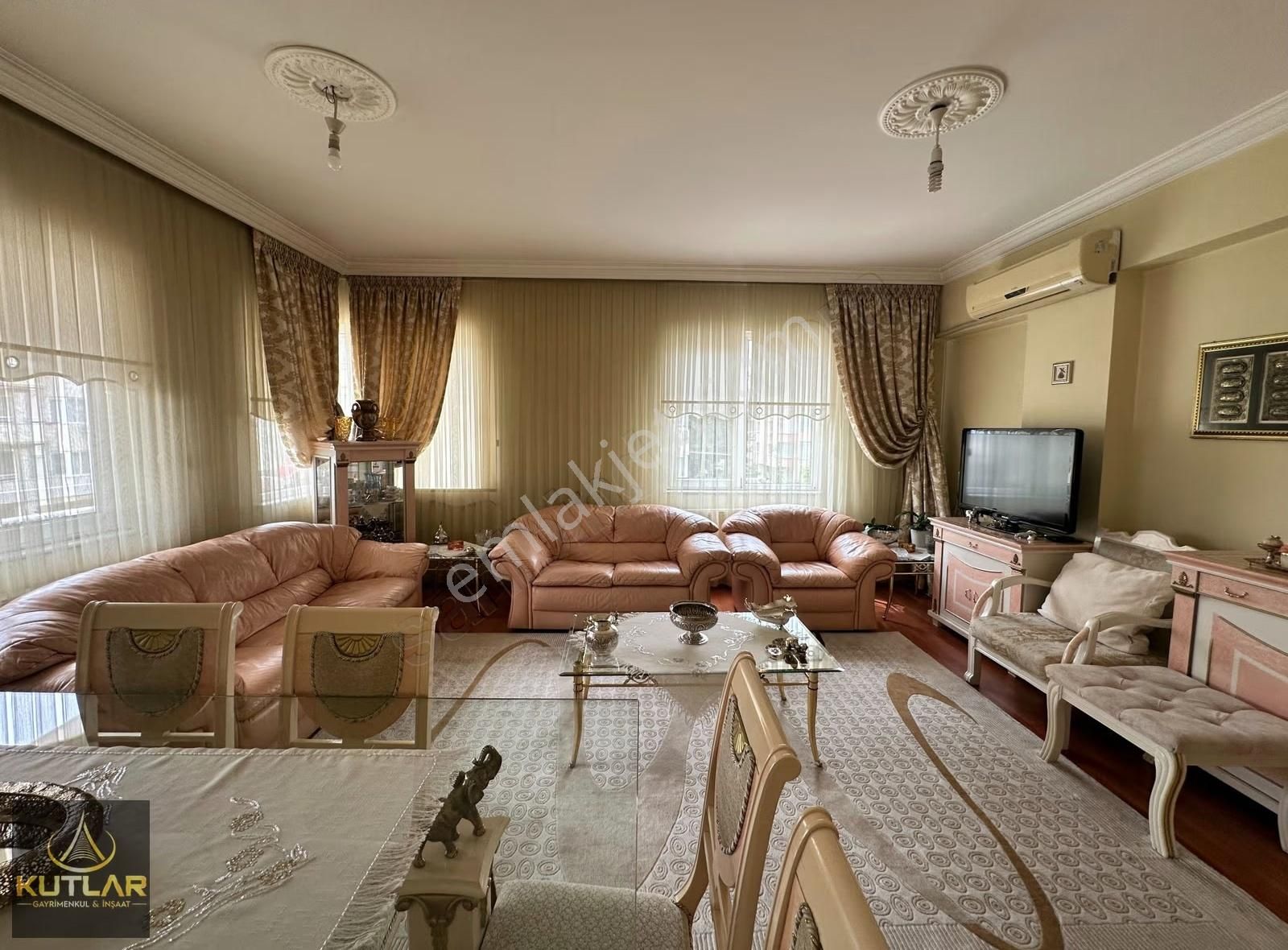 Kutlar'dan Sarıgüllük Botanik Bahçesi Karşısı Satılık 3+1 Daire. - Görsel 32