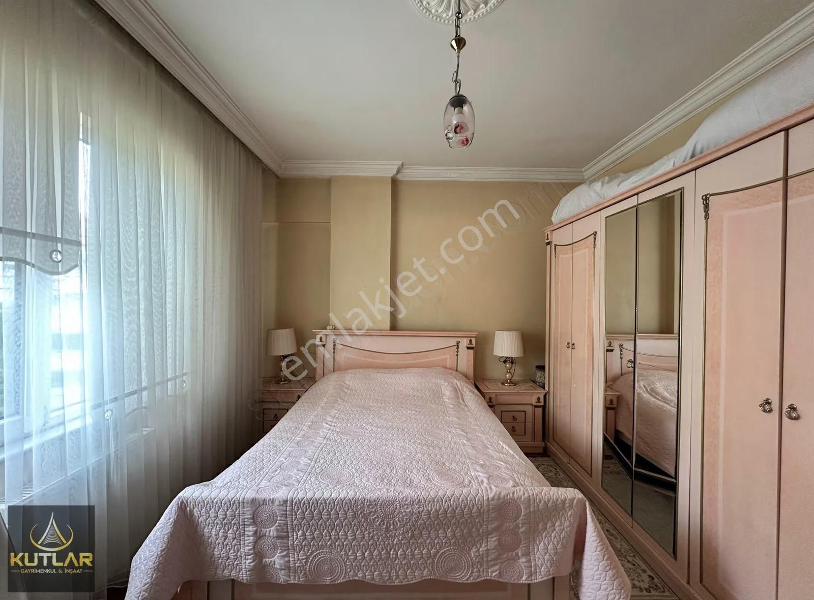 Kutlar'dan Sarıgüllük Botanik Bahçesi Karşısı Satılık 3+1 Daire. - Görsel 3