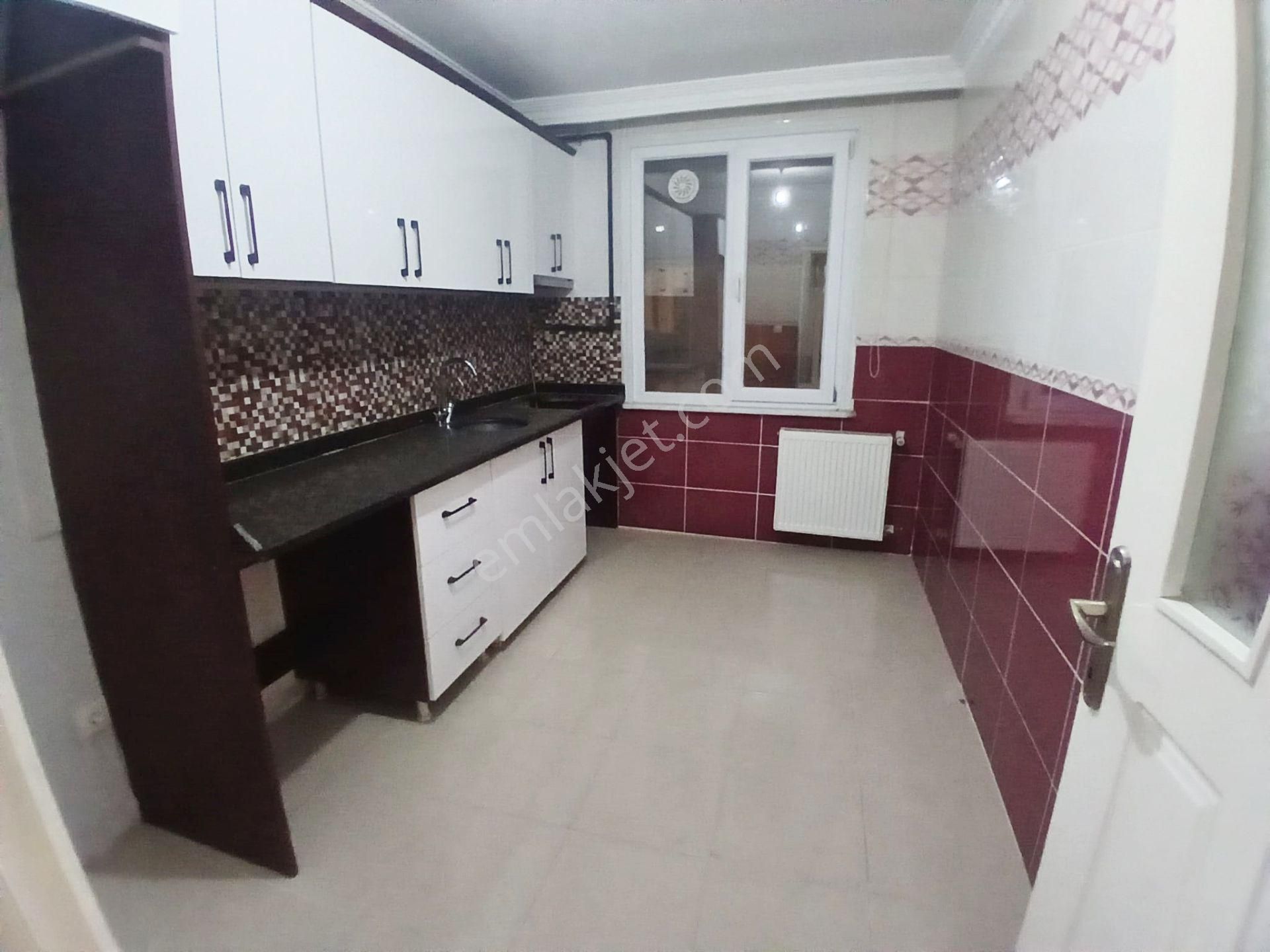 Kaçmaz Fiyata Metrobüse Yürüme Mesafesin De 3+1 Satılık Daire - Görsel 2