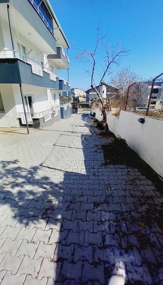 Side Kemer Mah.acil Satılık 1+1 Ayrı Mutfaklı Daire