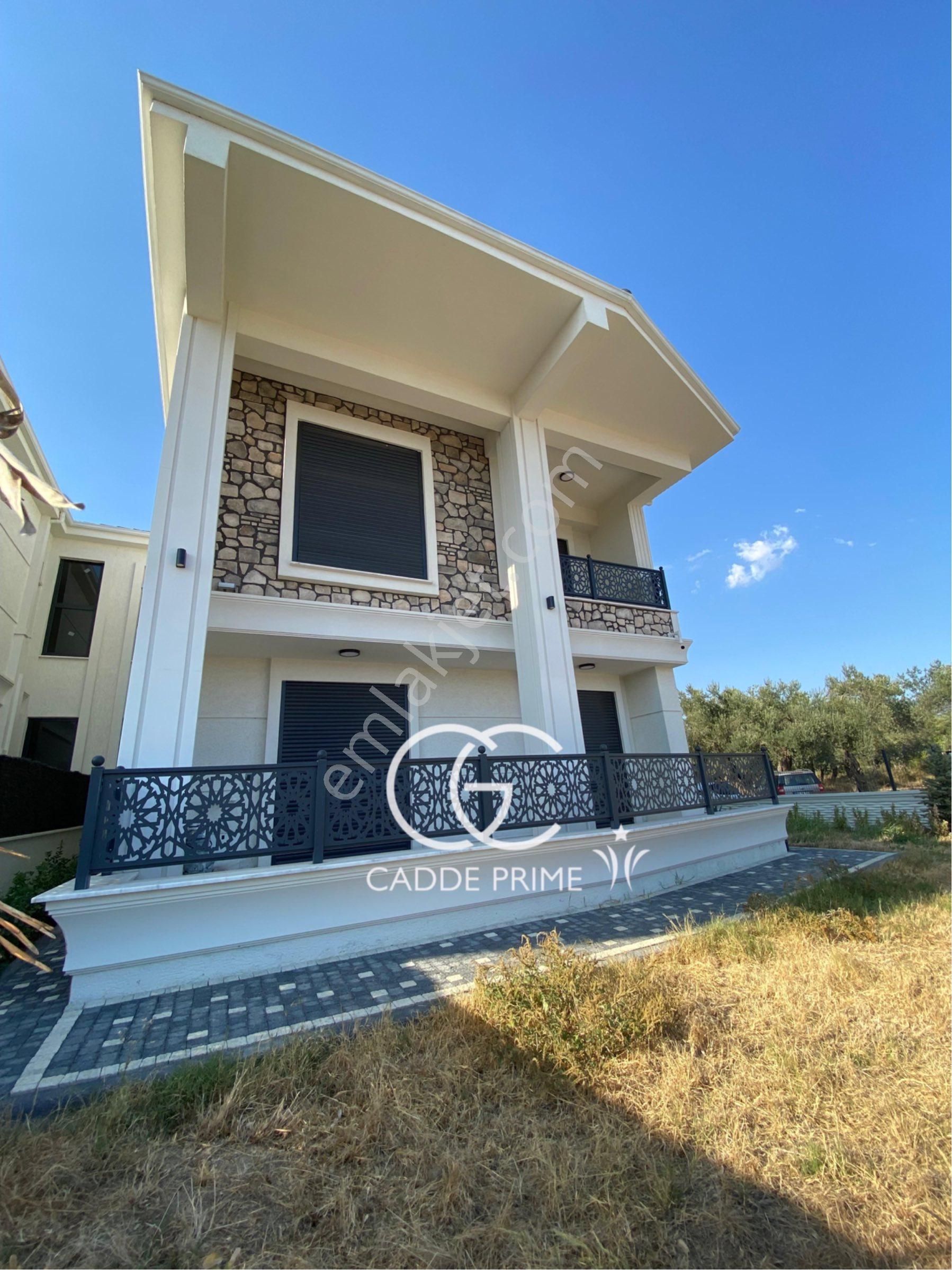 Cadde'den Zeytinli'de Bahçeli Sıfır 4+1 Lüx Tasarım Villa - Görsel 3