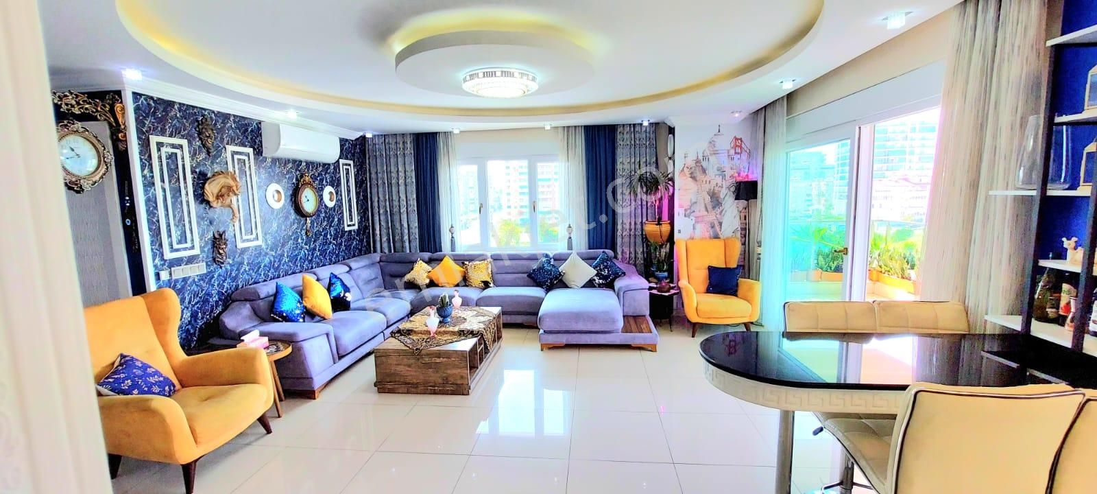 Kestelde Deni̇z Ve Dağ Manzarali Lüks Eşyali 5+1 Satılık Dubleks