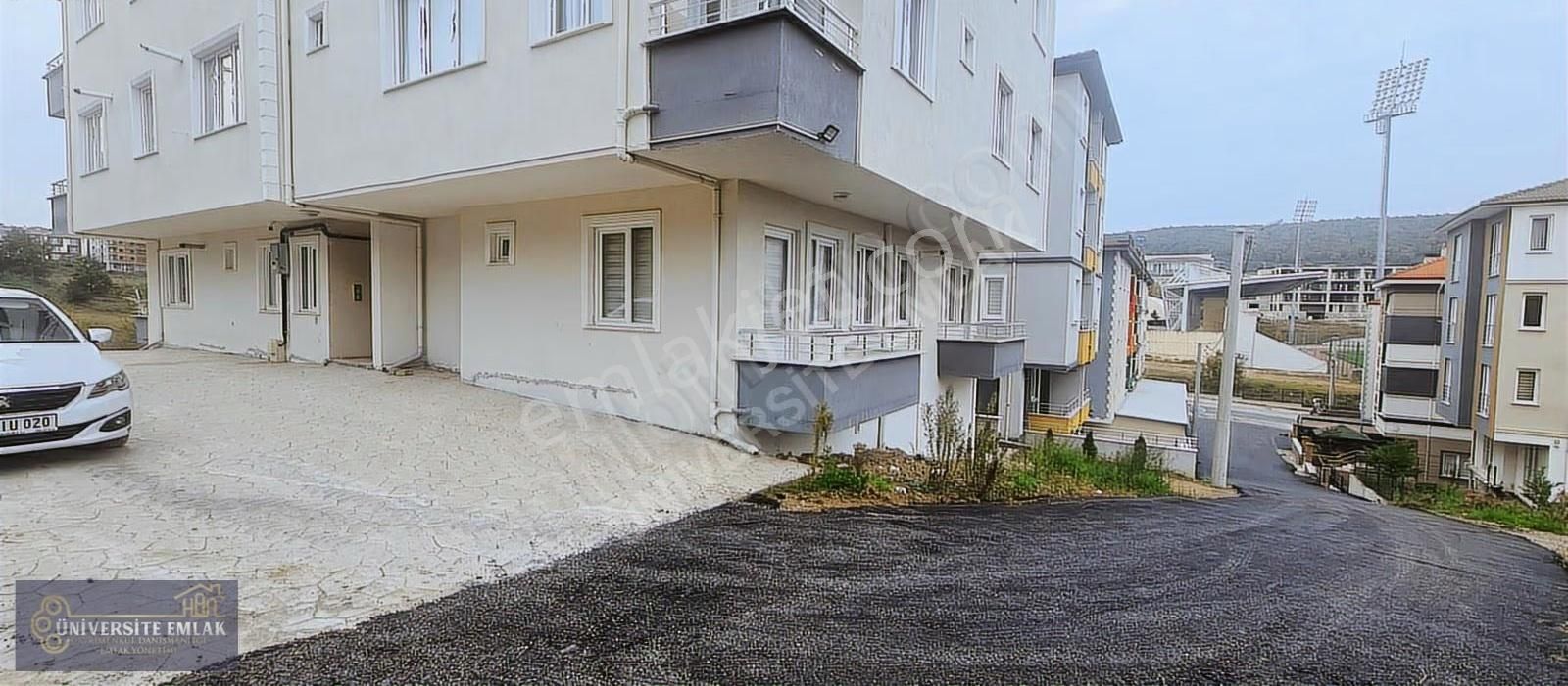 Düzce Üniversite Kapısı 50mt Ful Eşyalı Arakat 1+1 Satılık Daire - Görsel 5