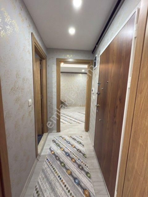 Bornova Mevlana Mahallesinde 1+1 Satılık Daire - Görsel 2