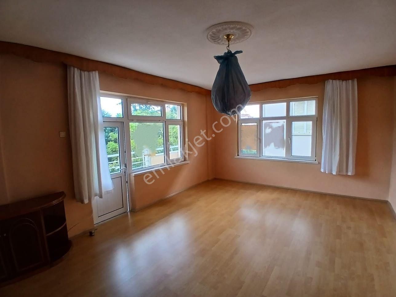 Akçay Emlak'tan Akşehir Altunkalem Mahallesinde Ara Kat Satılık Geniş 2+1 Daire - Görsel 9