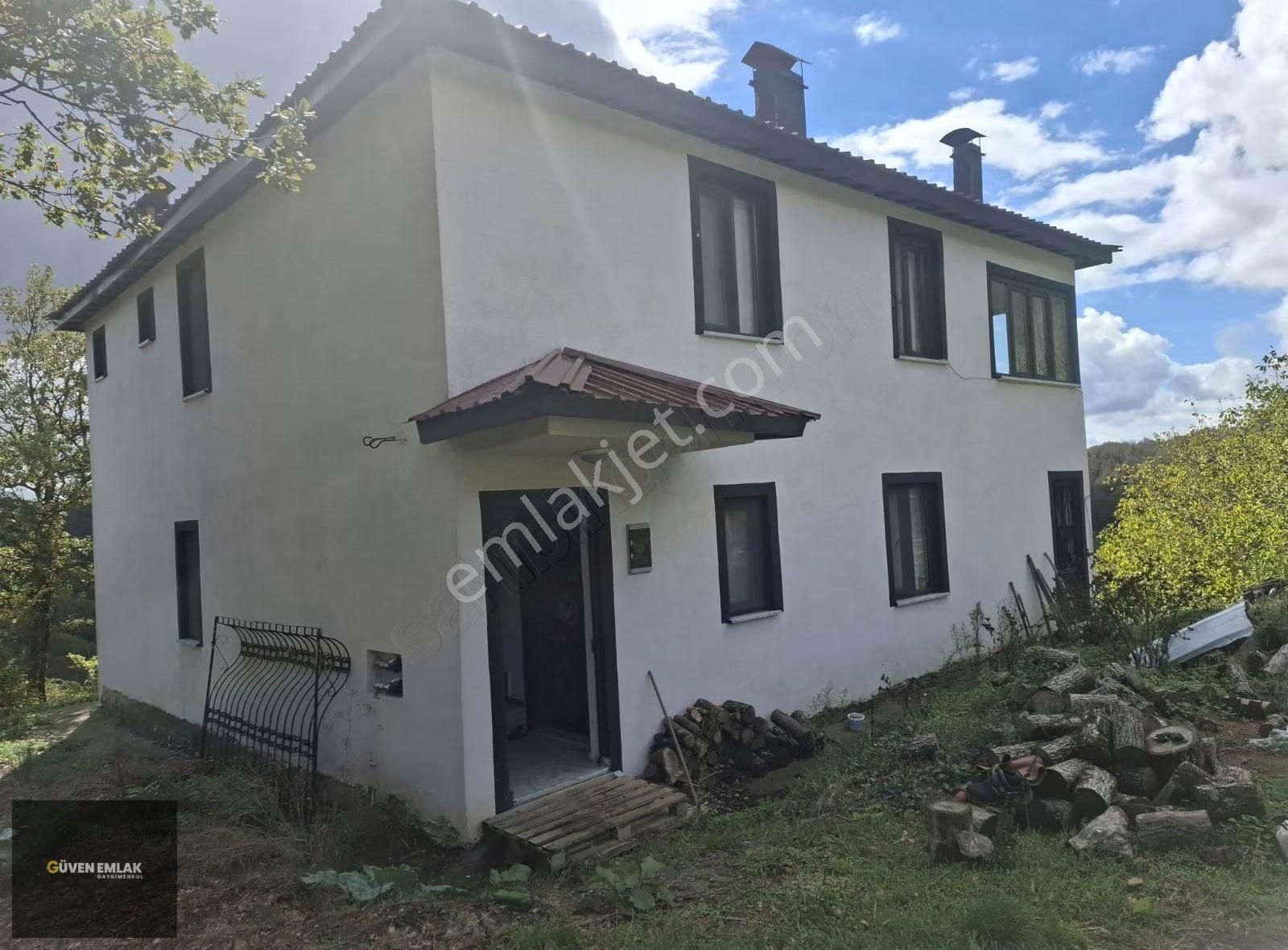 İznik Güven Emlaktan Daire Fiyatına İki Katlı Müstakil Ev.