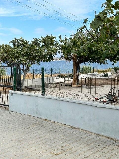 Foçada Denize Çok Yakın 3+1 Satılık Müstakil Villa - Görsel 7