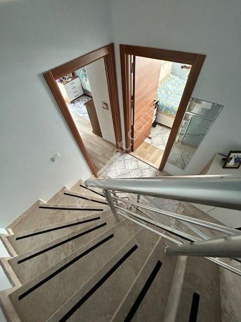 Foçada Denize Çok Yakın 3+1 Satılık Müstakil Villa - Görsel 24