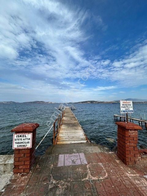 Foçada Denize Çok Yakın 3+1 Satılık Müstakil Villa - Görsel 6