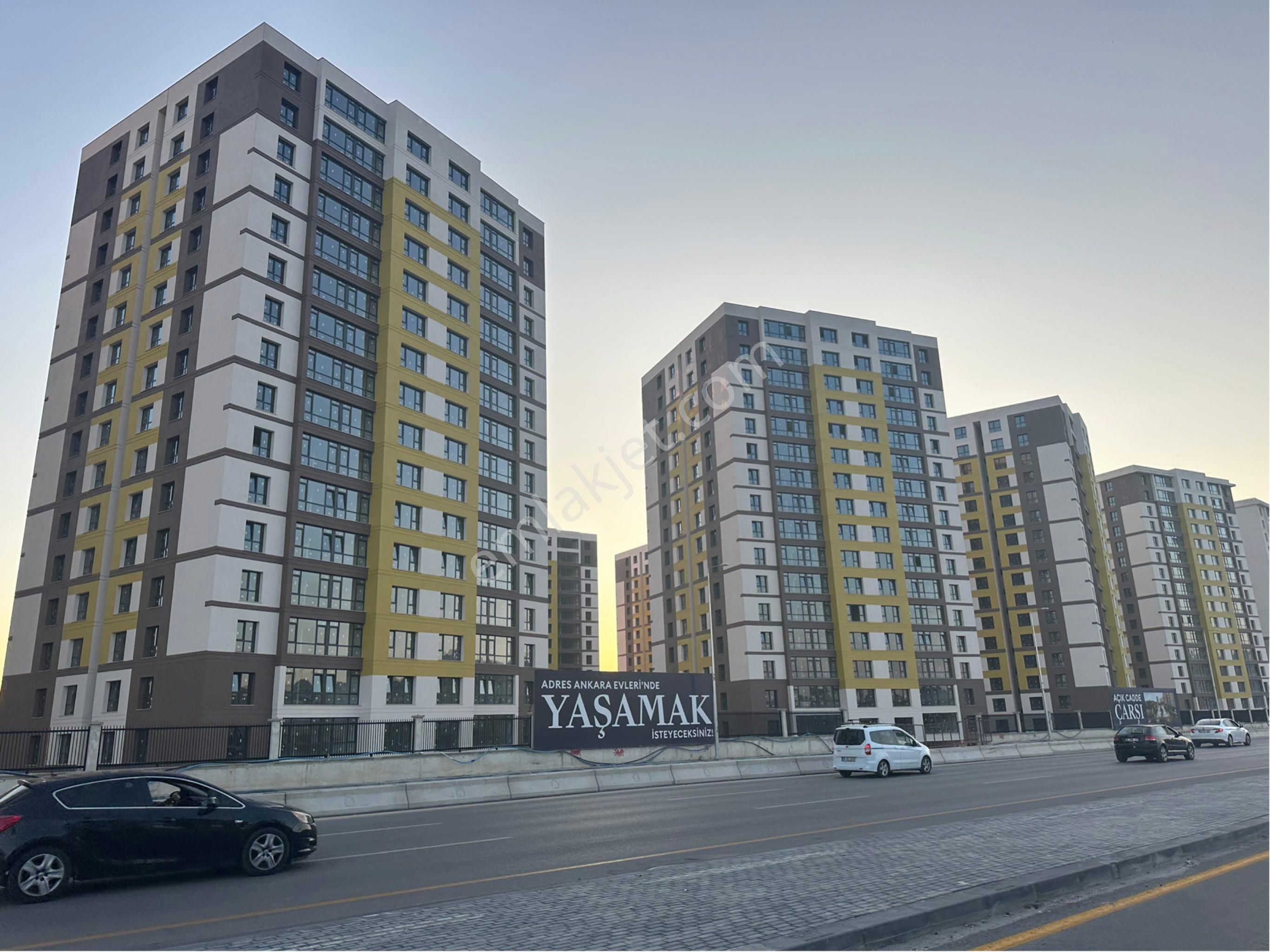 Adres Ankara C2 Blok Güney Cephe Ankara Manzaralı Fırsat Daire