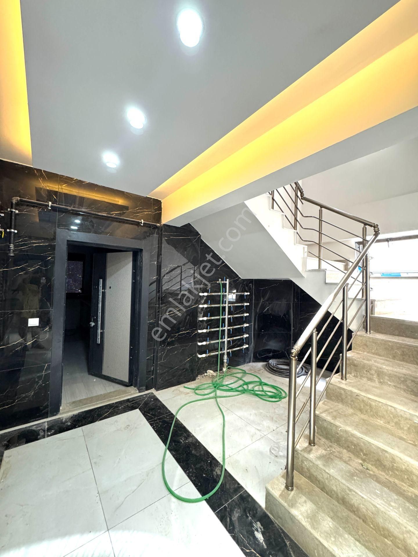 Güvenlik Mahallesinde 1+1 Geniş Kullanışlı Satılık Daire - Görsel 10