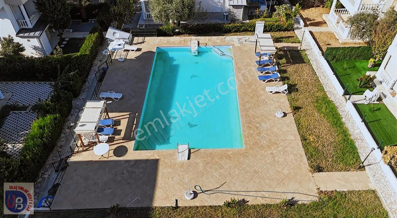 Akbük Merkezde Müstakil Site İçerisi Havuzlu Villa Fırsatı