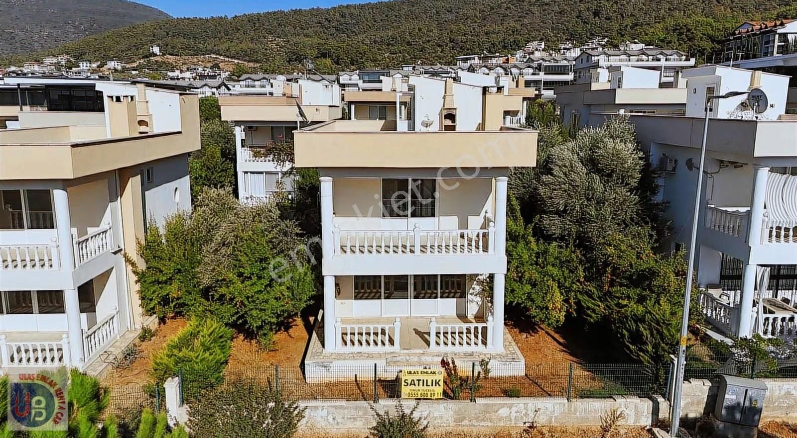 Akbük Merkezde Müstakil Site İçerisi Havuzlu Villa Fırsatı - Görsel 2