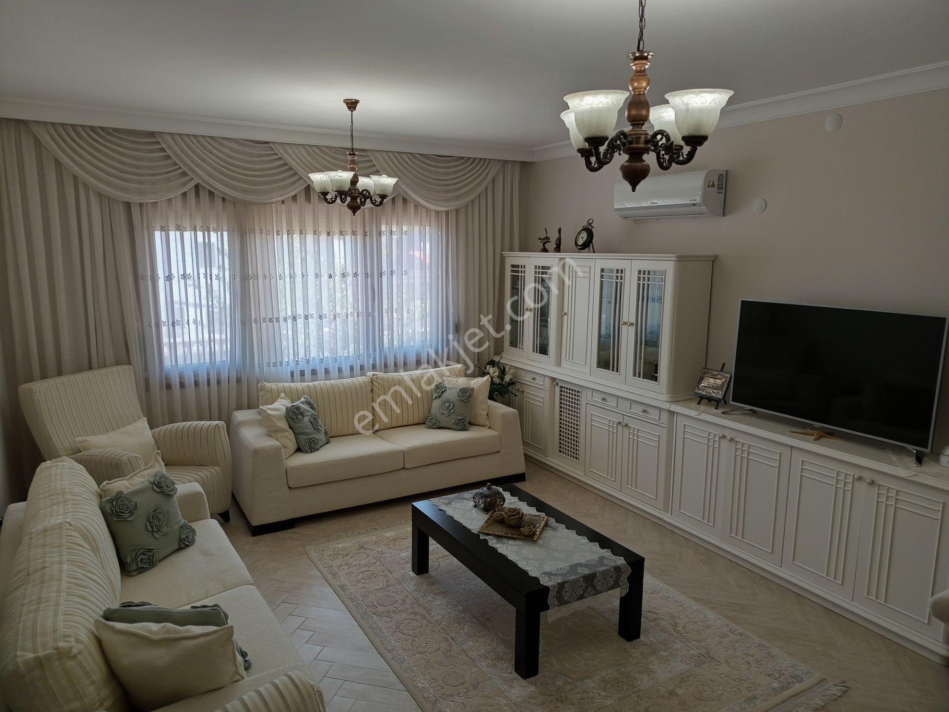 Deniz Ve Karaburan Manzaralı, Yerden Isıtmalı Kombili 5+1 Köşe Villa - Görsel 3