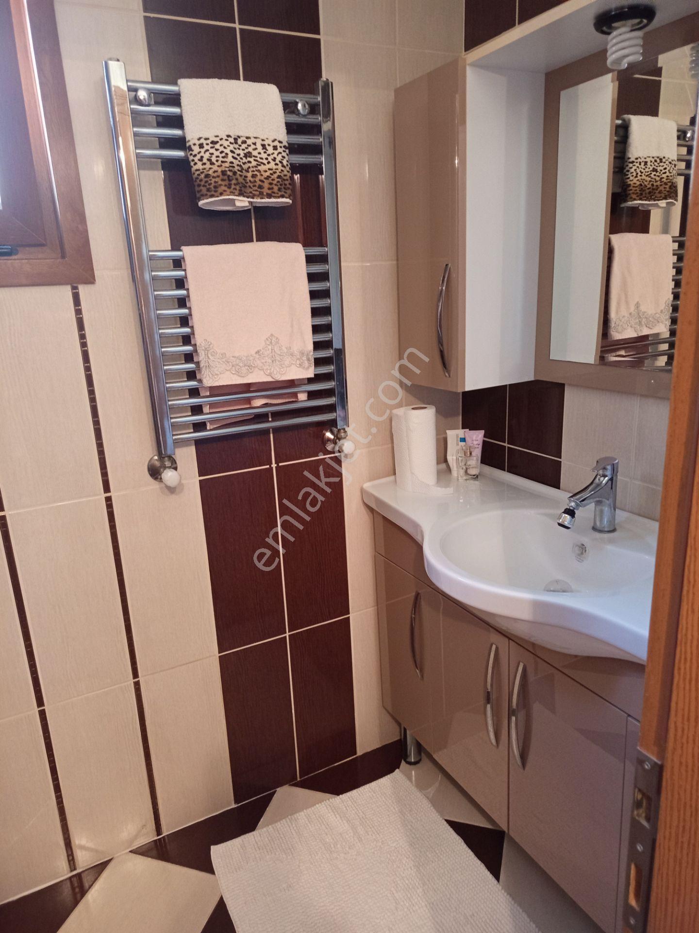 Deniz Ve Karaburan Manzaralı, Yerden Isıtmalı Kombili 5+1 Köşe Villa - Görsel 21