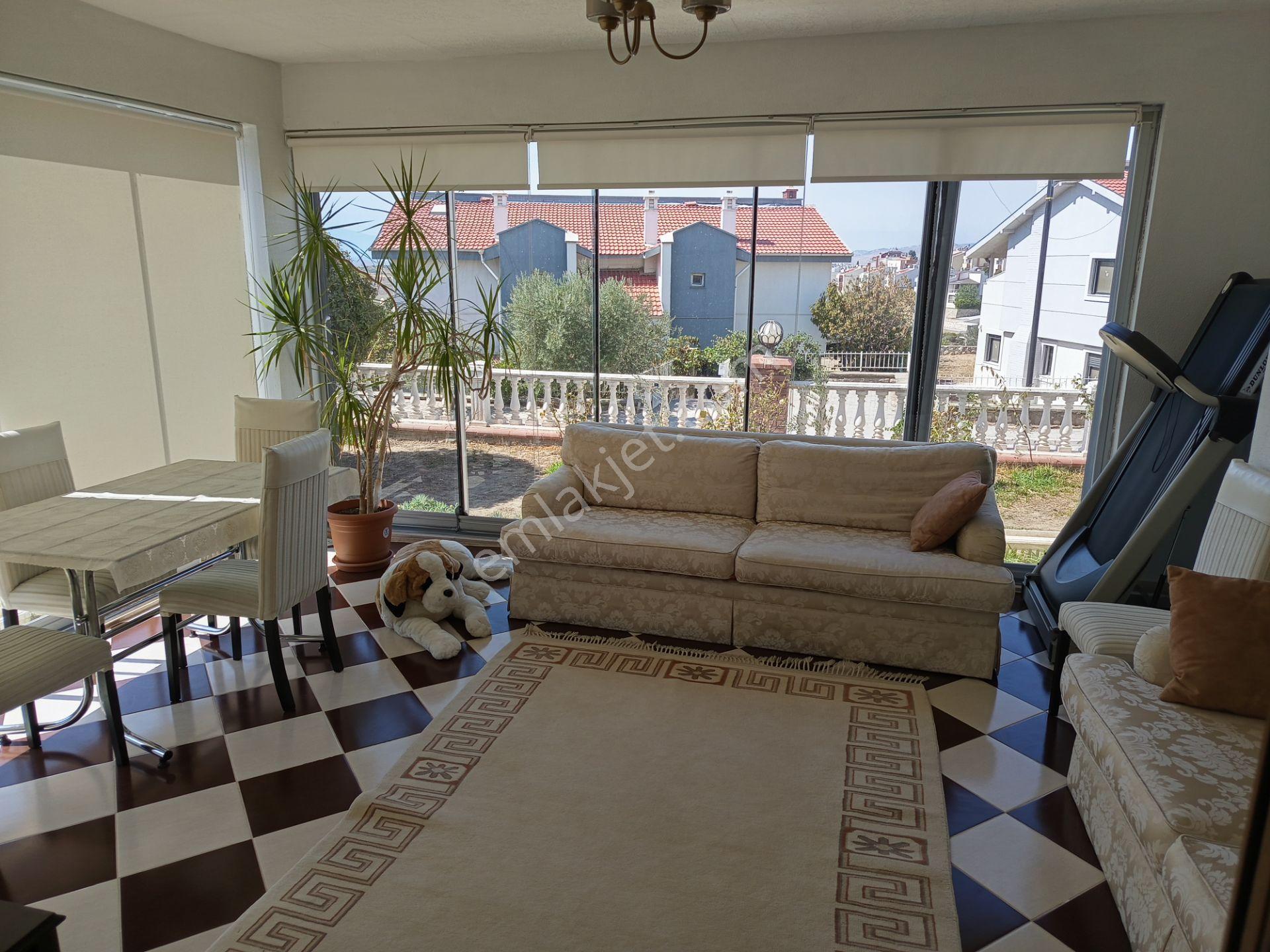 Deniz Ve Karaburan Manzaralı, Yerden Isıtmalı Kombili 5+1 Köşe Villa - Görsel 6