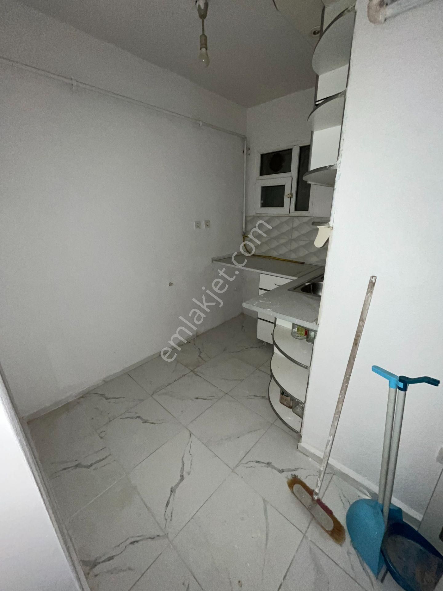 Büyükçekmece Atatürk Mah İçi Yapılı Temiz Sahilde 2+1 Satılık Daire - Görsel 12