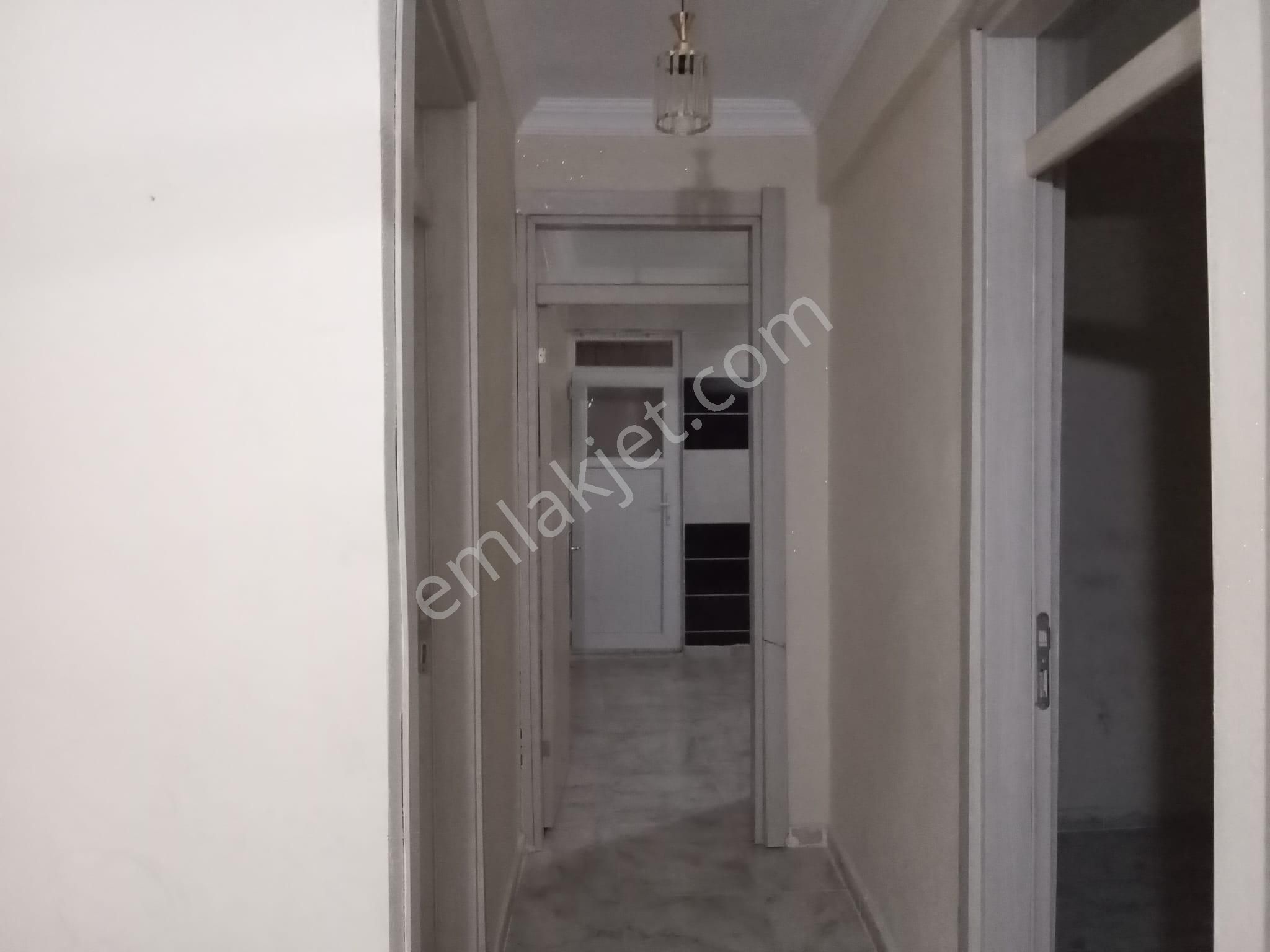World İlkevim'den Şehrin En Yoğun Noktasında Kiralık 3+1 Daire - Görsel 4