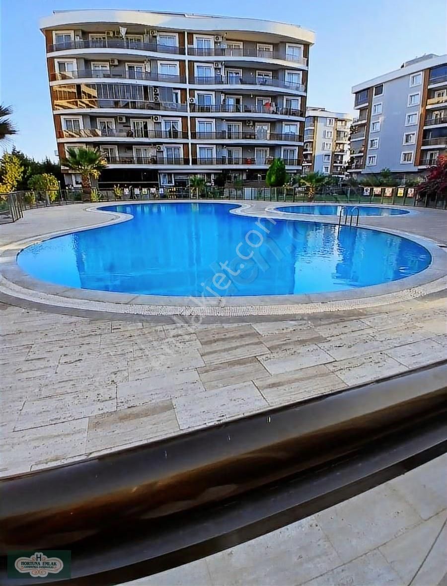 İzmir Torbalı Mahallesinde Havuzlu Site Satılık Daire - Görsel 2