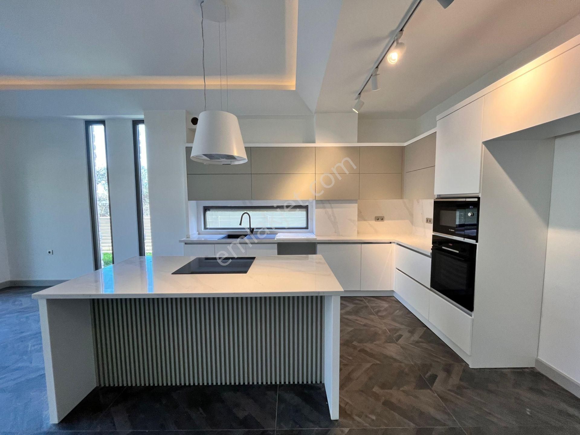 Parstan Gürede Deniz Manzaralı Tam Bağımsız Lüks 4+1 Villa - Görsel 5