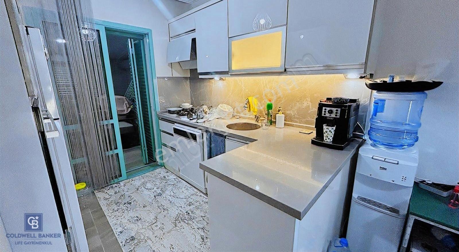 Kuşadası Soğucak'ta Satılık Havuzlu 4+1 Tripleks Villa - Görsel 8