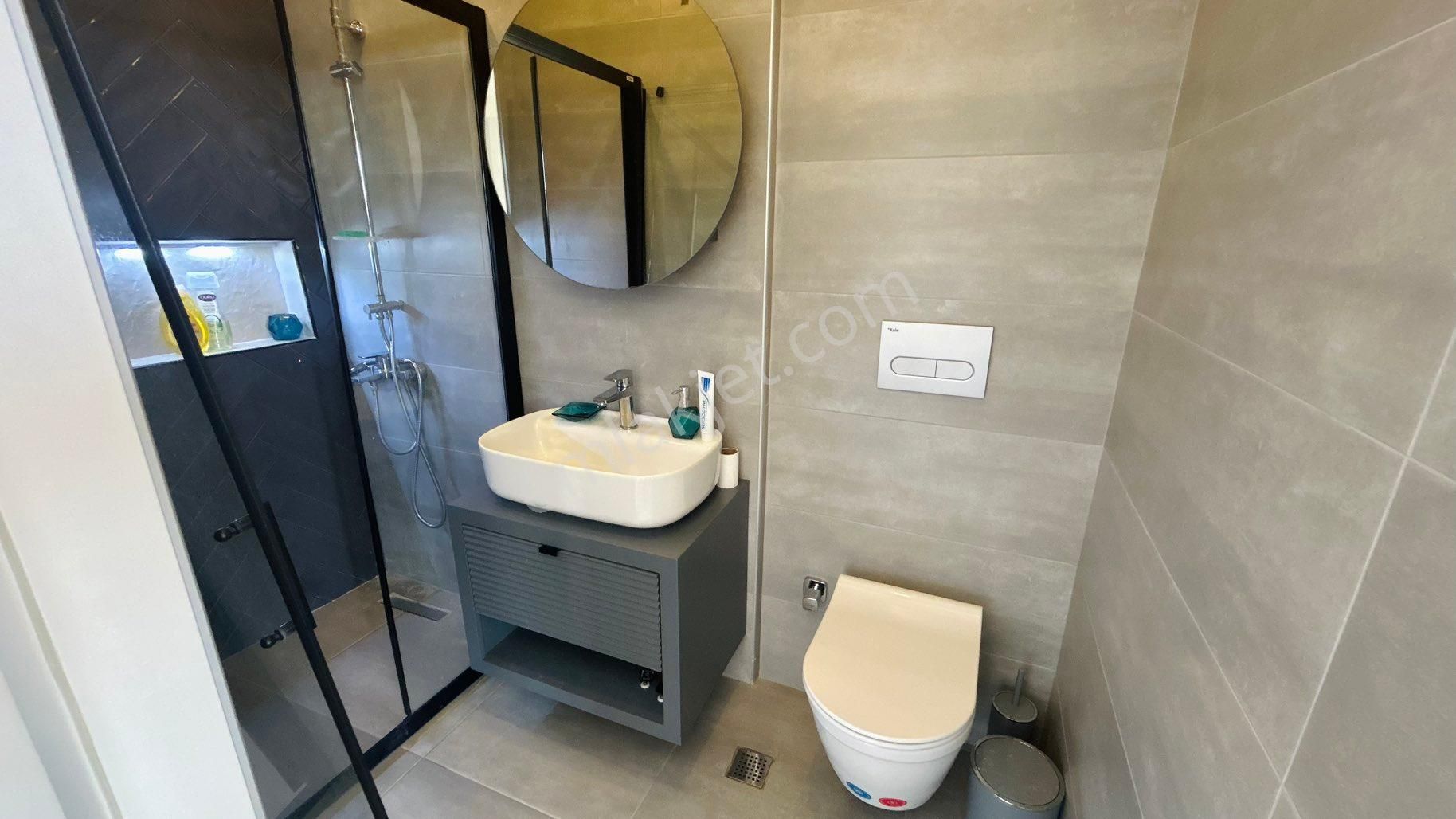 Kuşadası'nda Satılık Deniz Manzaralı 3+1 Trıpleks Havuzlu Villa - Görsel 7