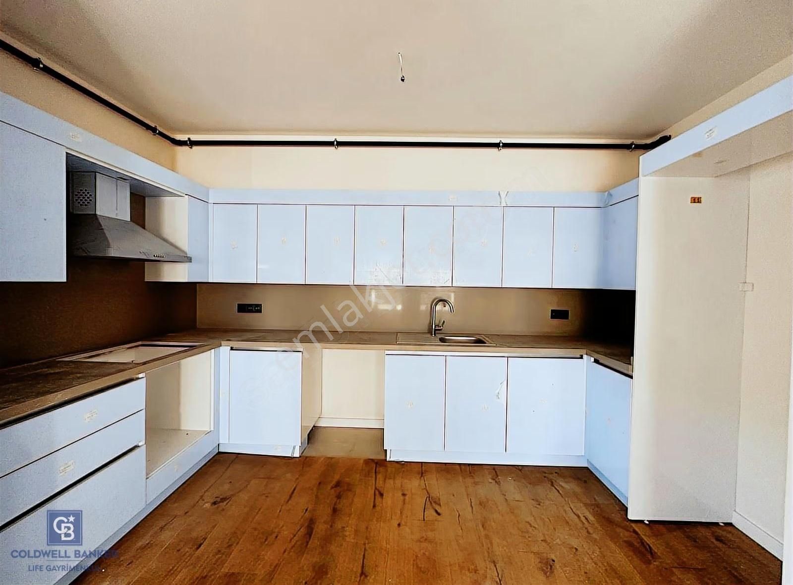 Alsancak Şair Eşref Bulv. Yeni Bina Satılık 2+1 Daire - Görsel 3