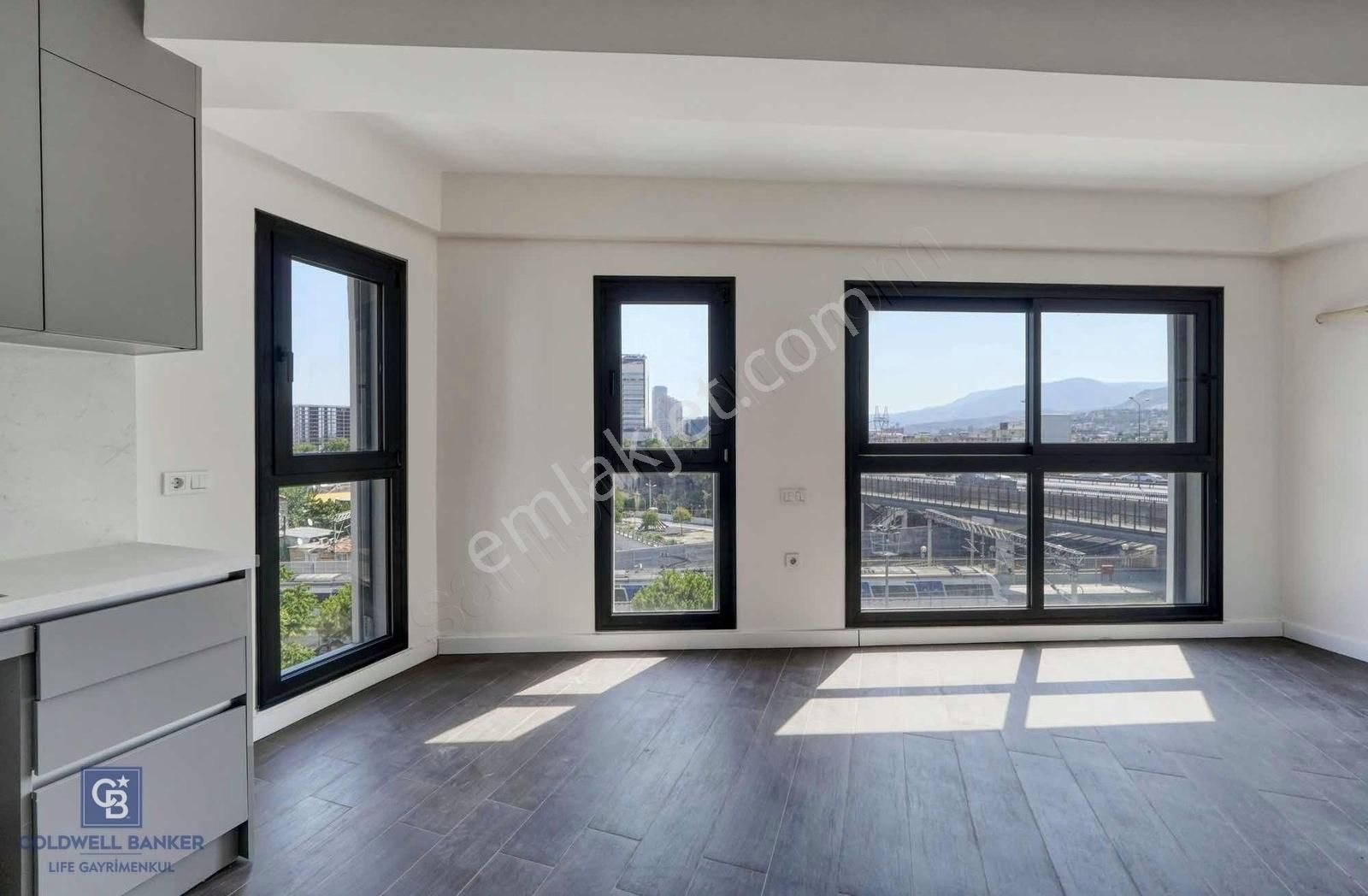 Alsancak Kahramanlarda Tabela Değeri Yüksek 2+1 Satılık Ofis - Görsel 10