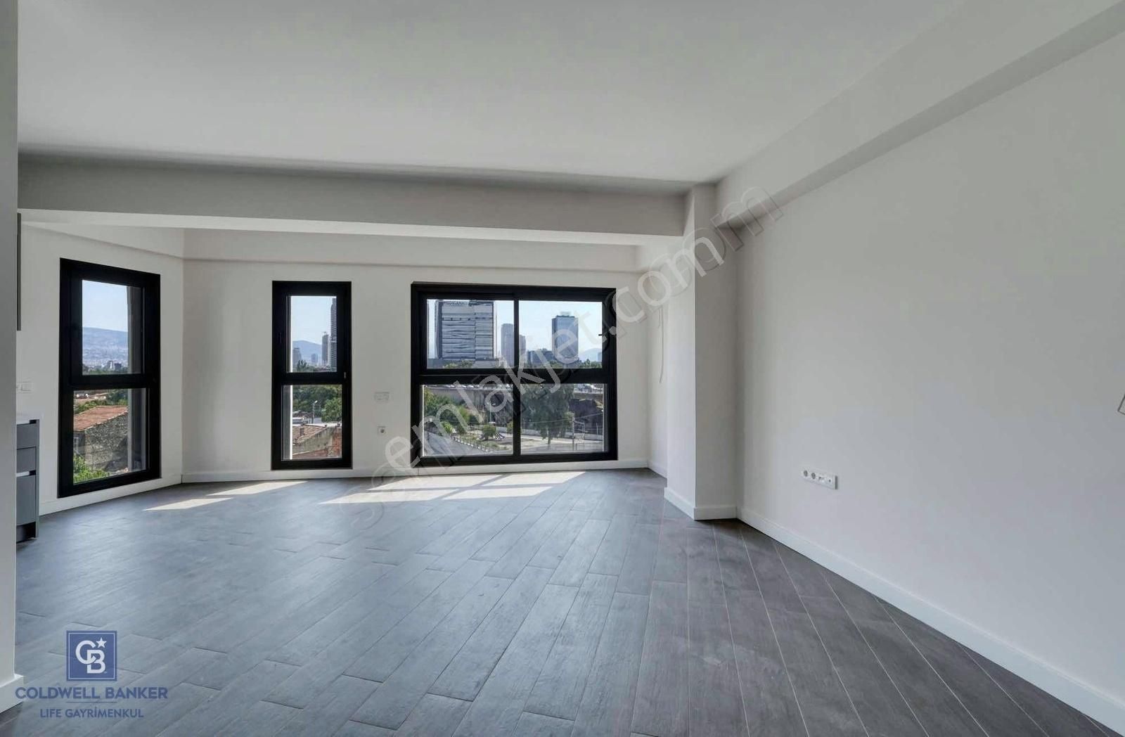 Alsancak Kahramanlarda Tabela Değeri Yüksek 2+1 Satılık Ofis - Görsel 7