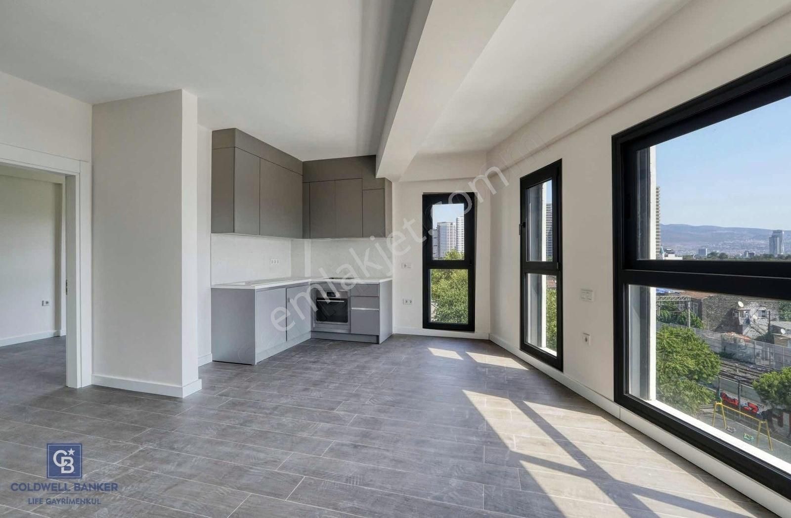 Alsancak Kahramanlarda Tabela Değeri Yüksek 2+1 Satılık Ofis - Görsel 6