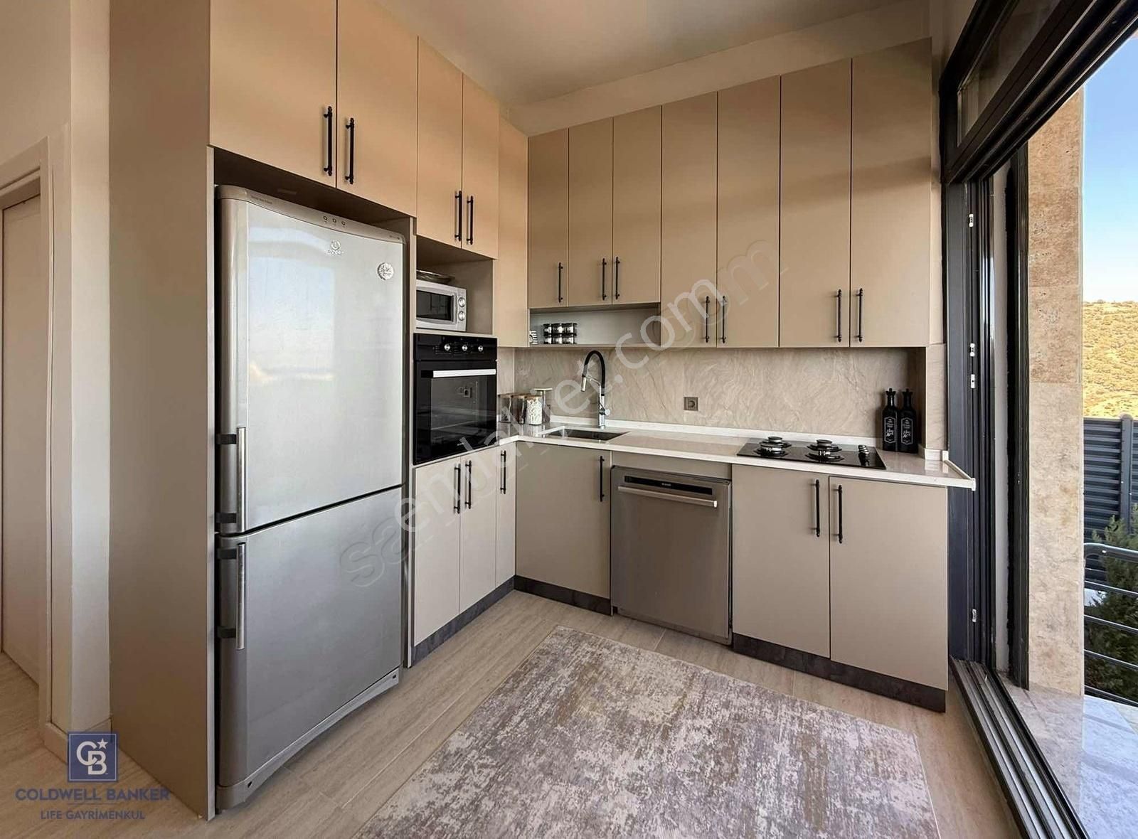 Çandarlı'da Deniz Manzaralı Havuzlu Satılık Tripleks Villa - Görsel 8