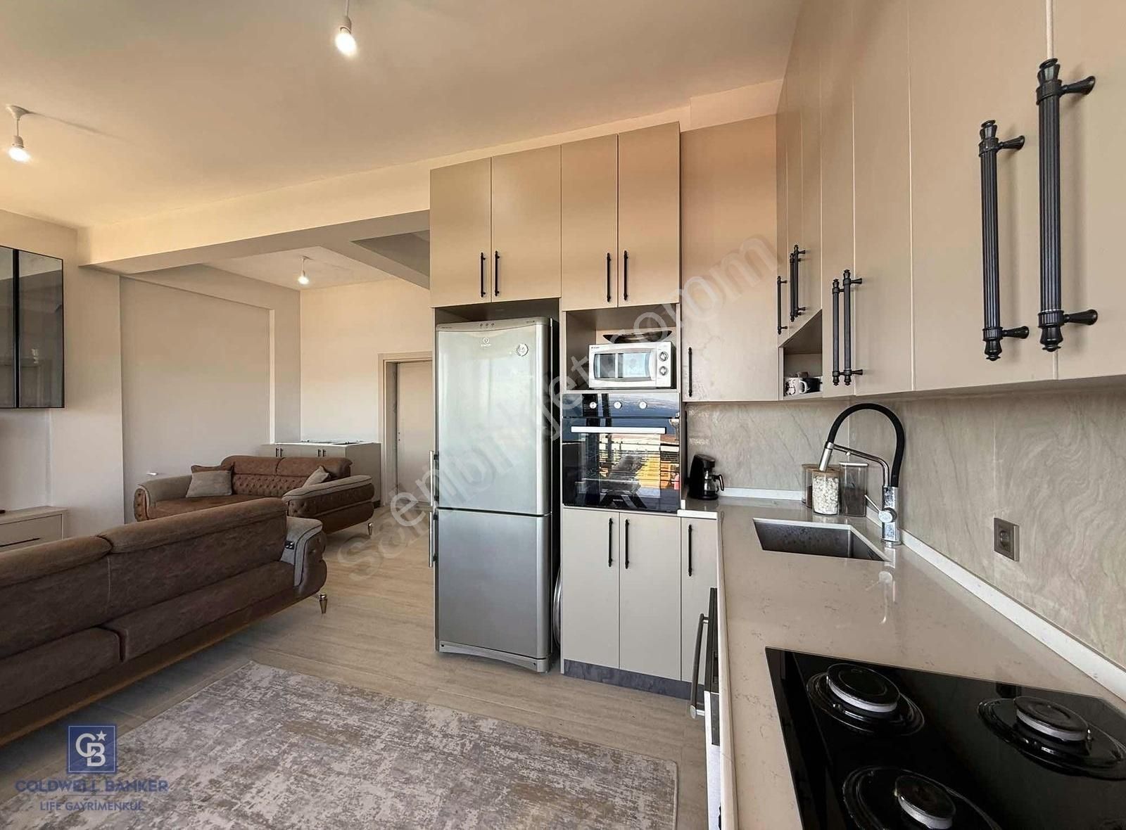 Çandarlı'da Deniz Manzaralı Havuzlu Satılık Tripleks Villa - Görsel 18